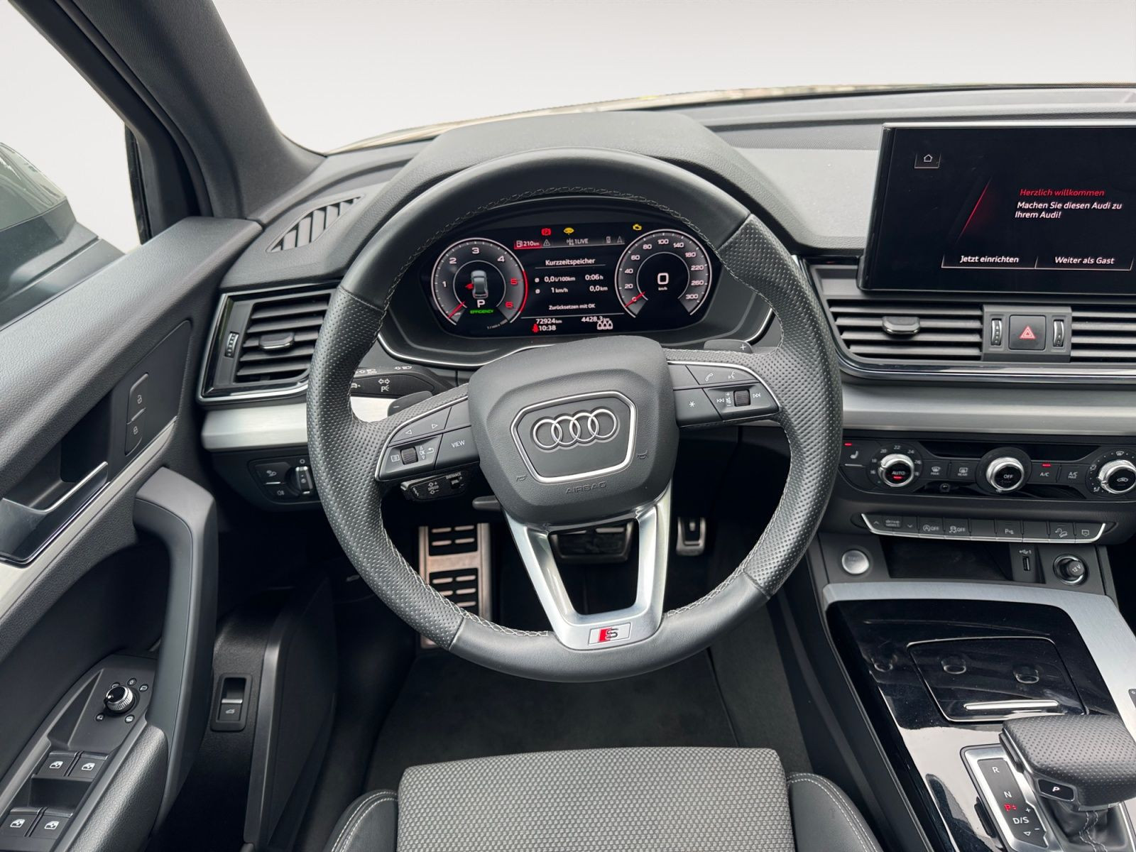 Audi - Q5_13