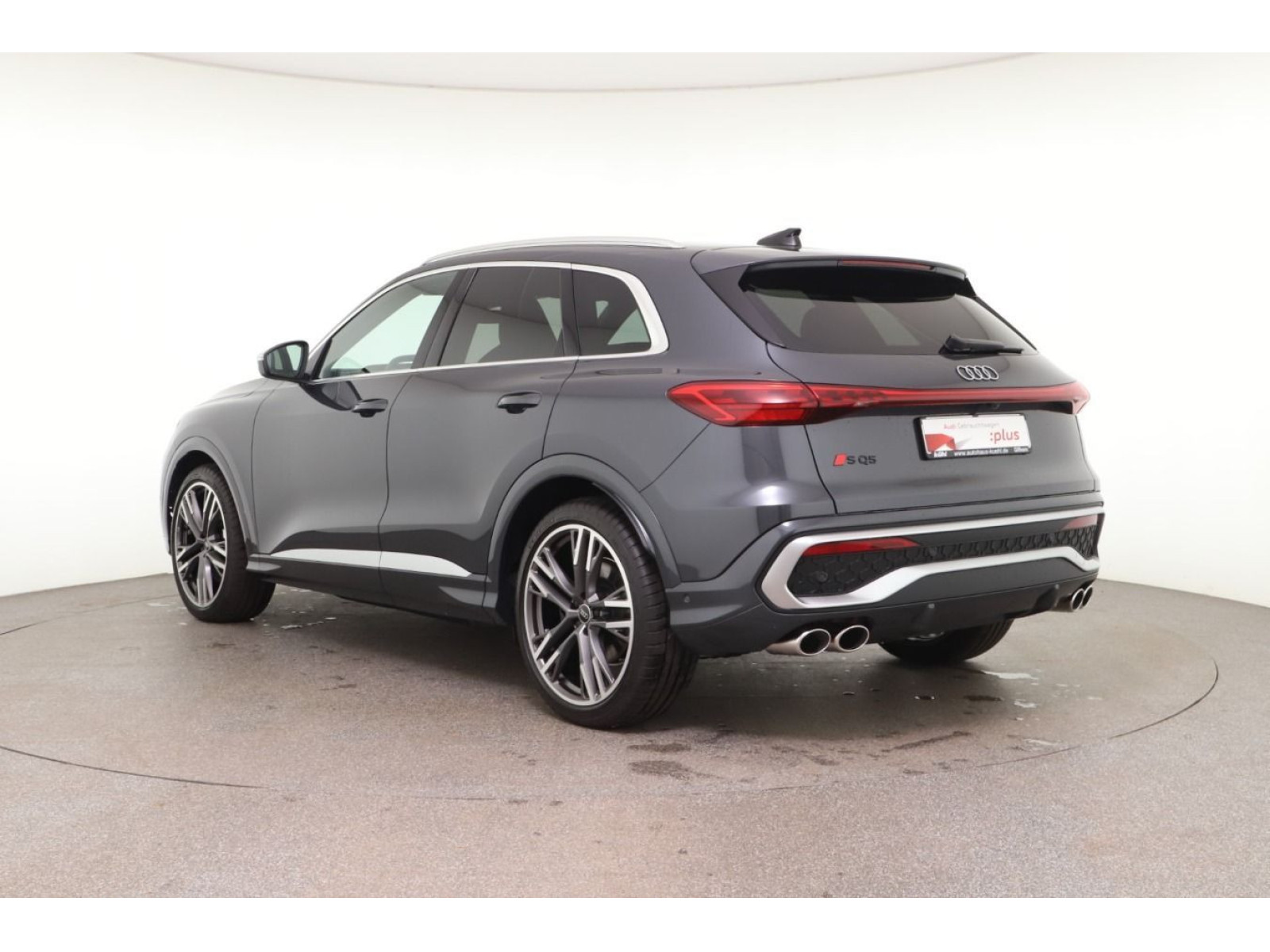 Audi - SQ5_5