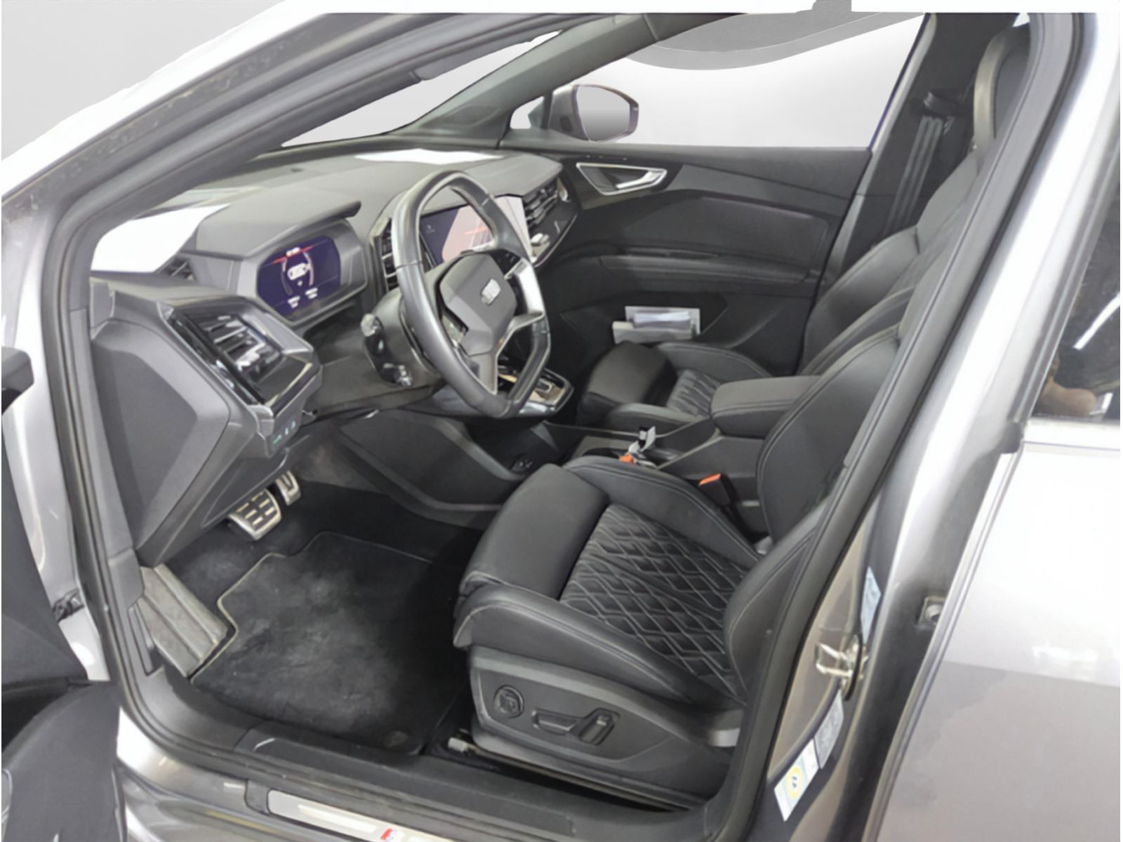 Audi - Q4 e-tron_5