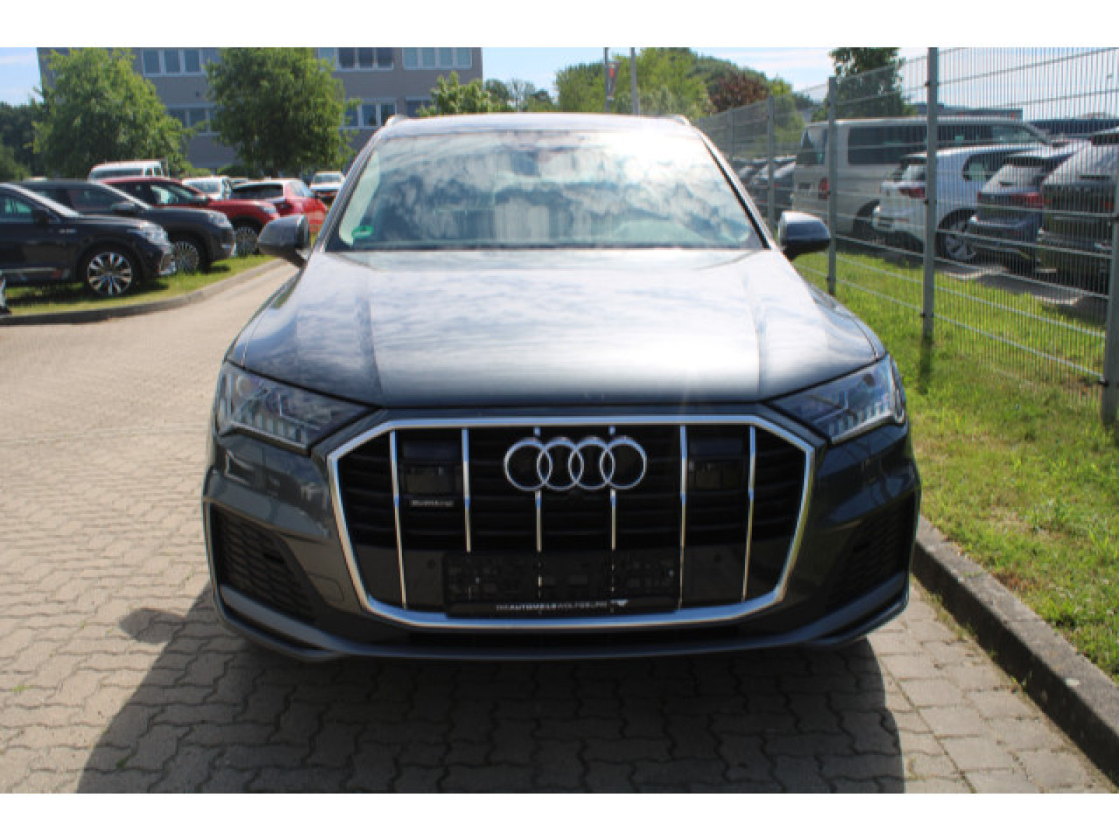 Audi - Q7_7
