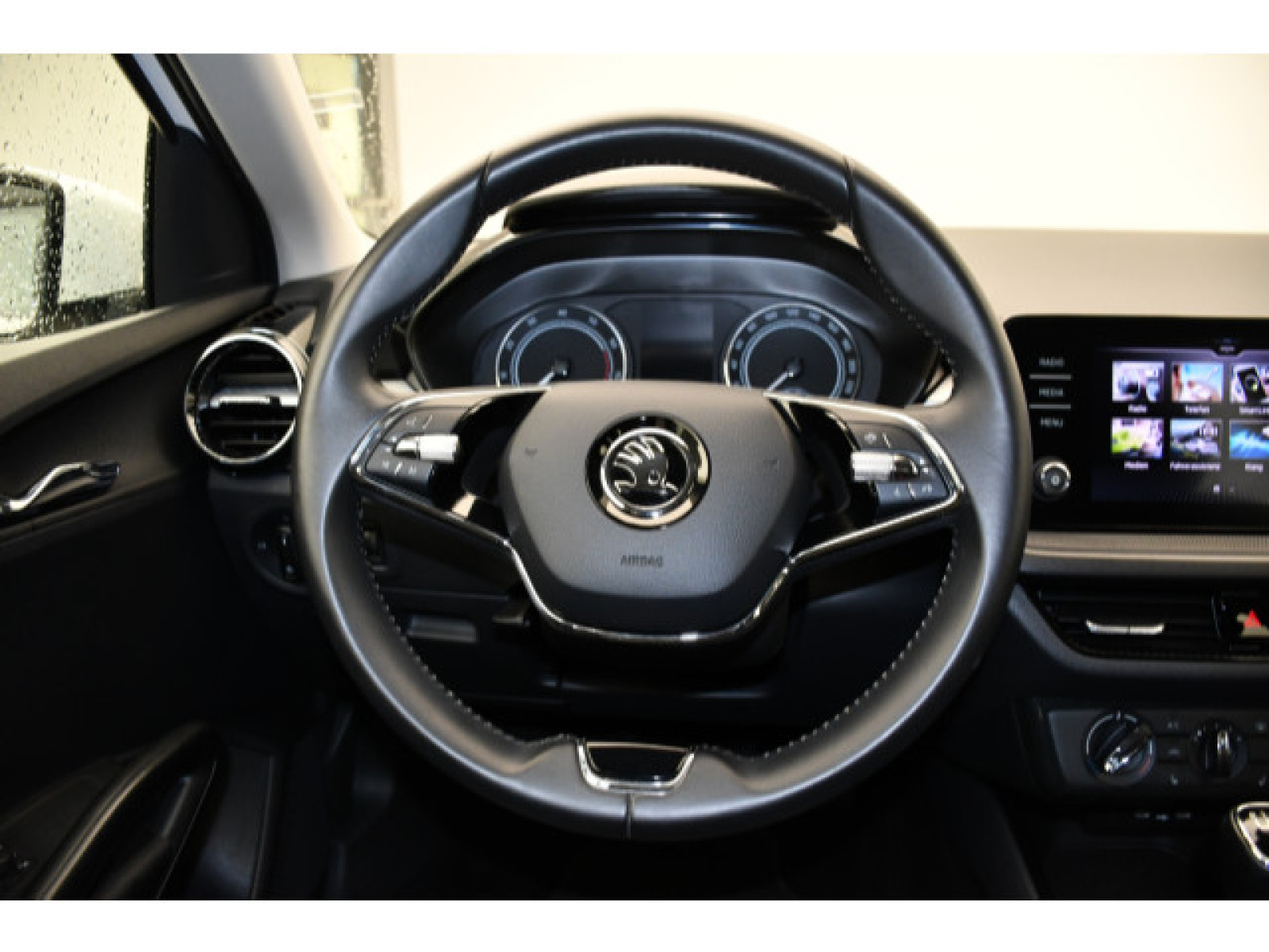 Škoda - Fabia_5