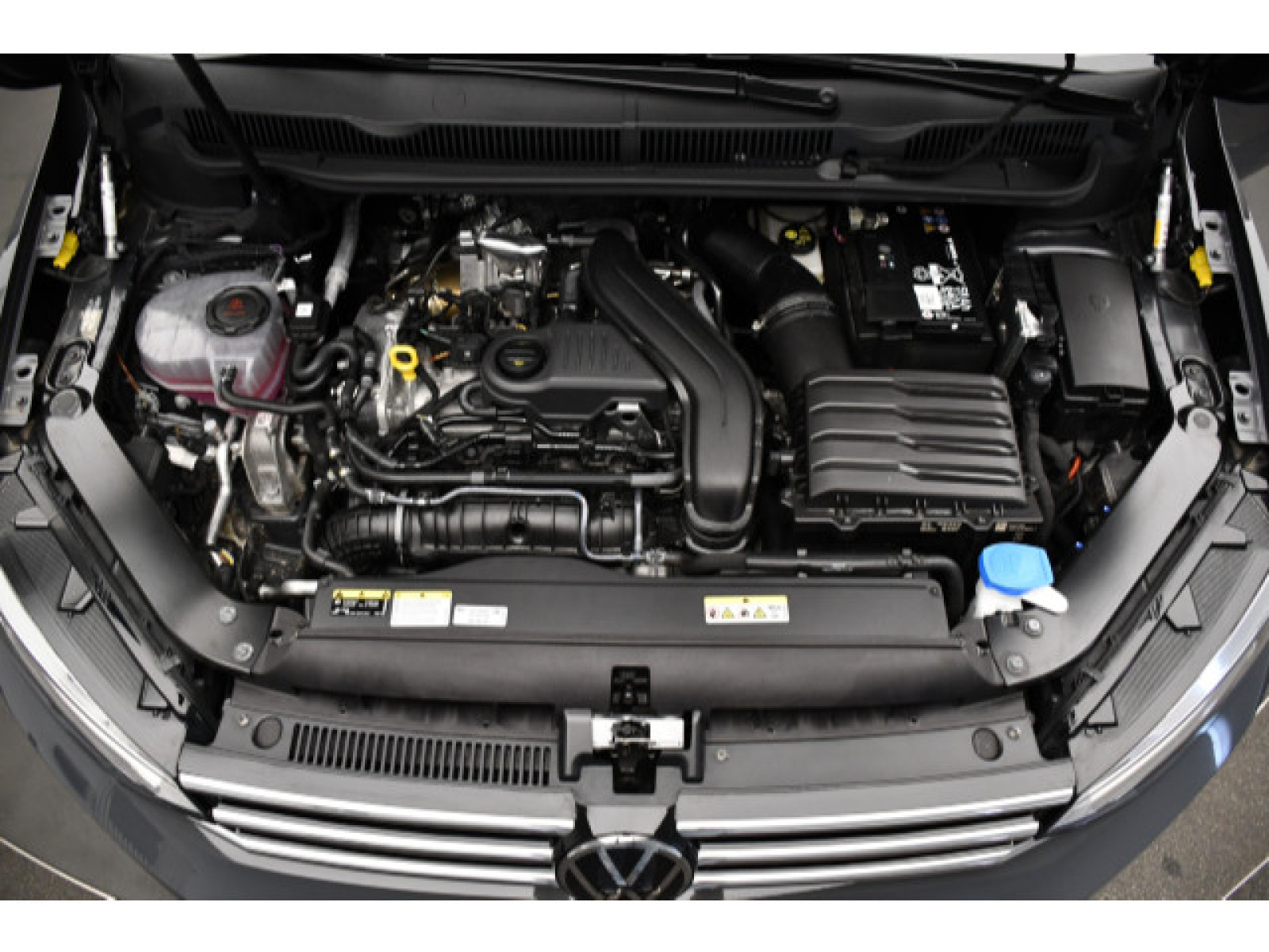 Volkswagen - Touran_14