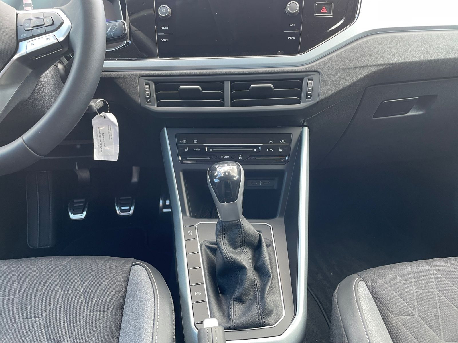 Volkswagen - Polo_12