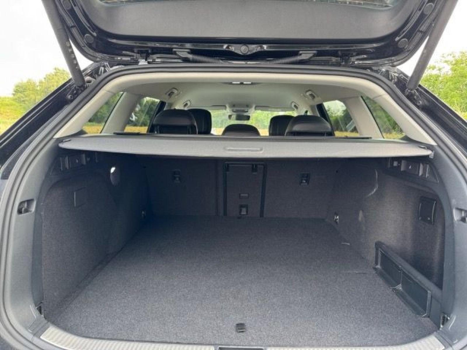 Volkswagen - Passat Variant_16