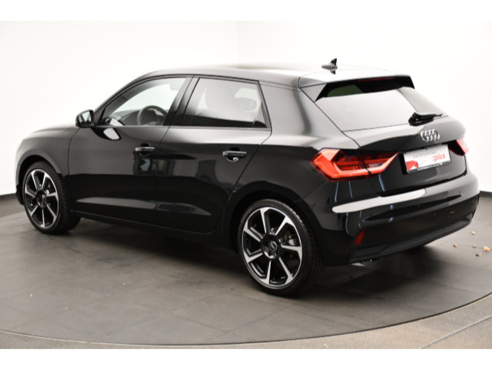 diagonalansicht-hinten-aussen