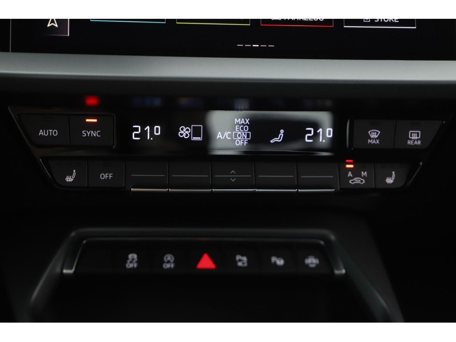 Audi - A3 Limousine_12