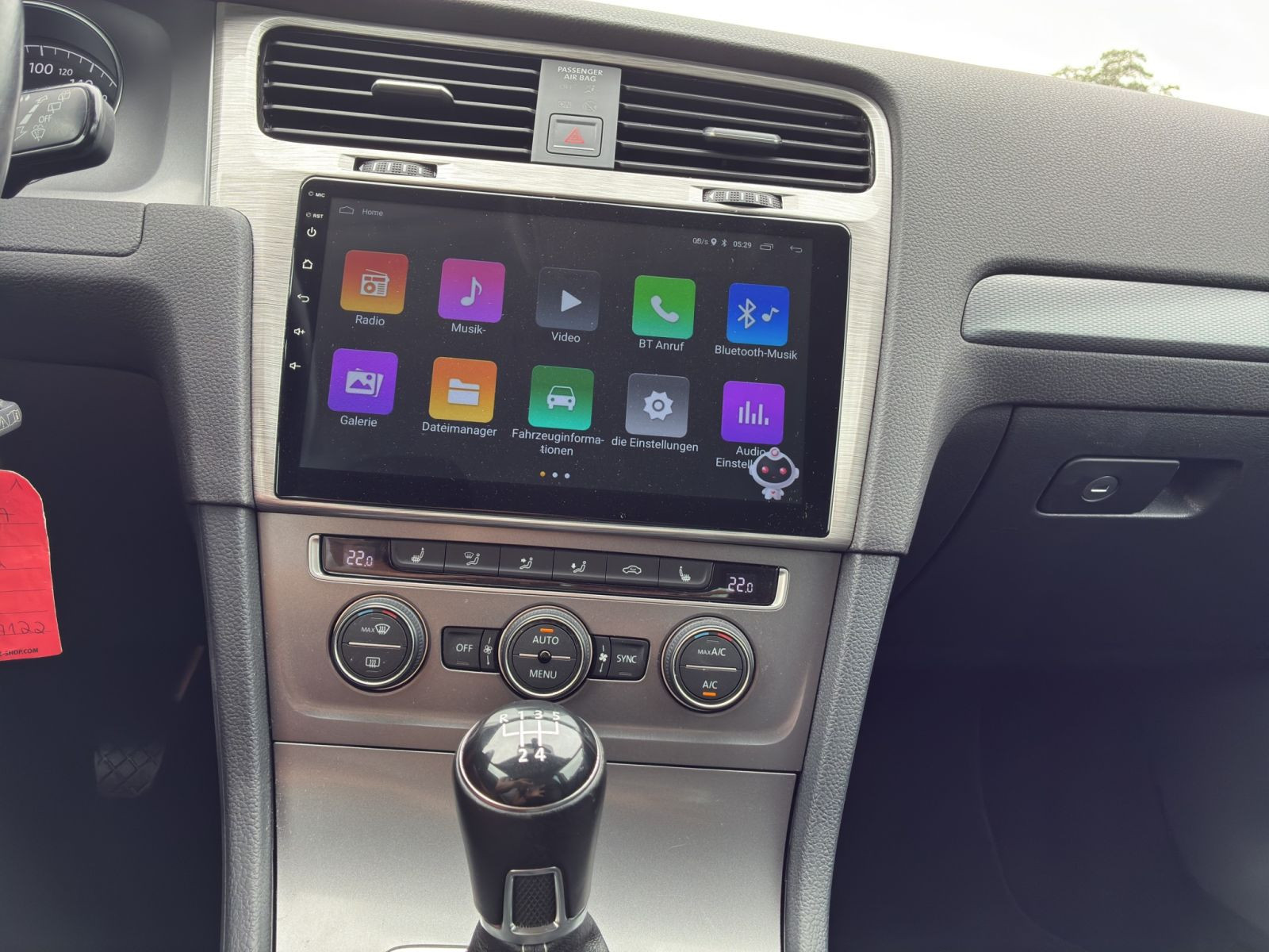 Volkswagen - Golf_11