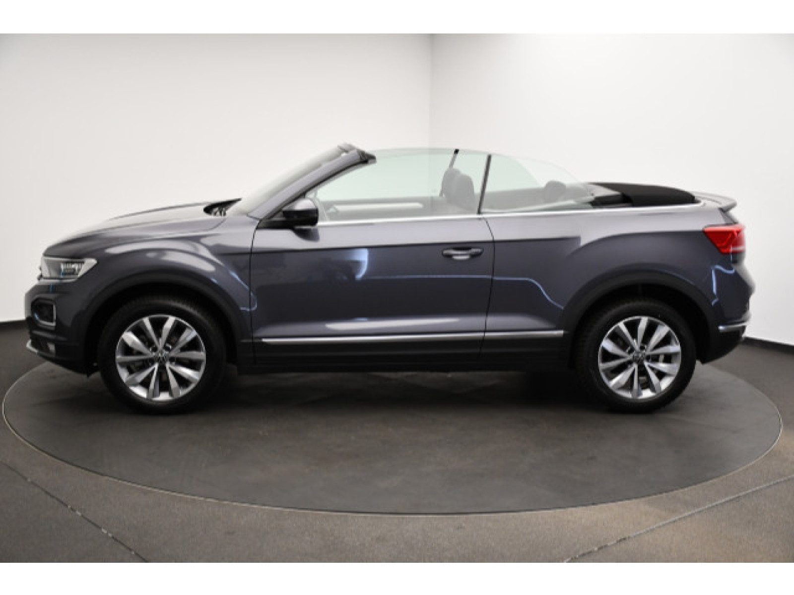 Volkswagen - T-Roc Cabriolet_18