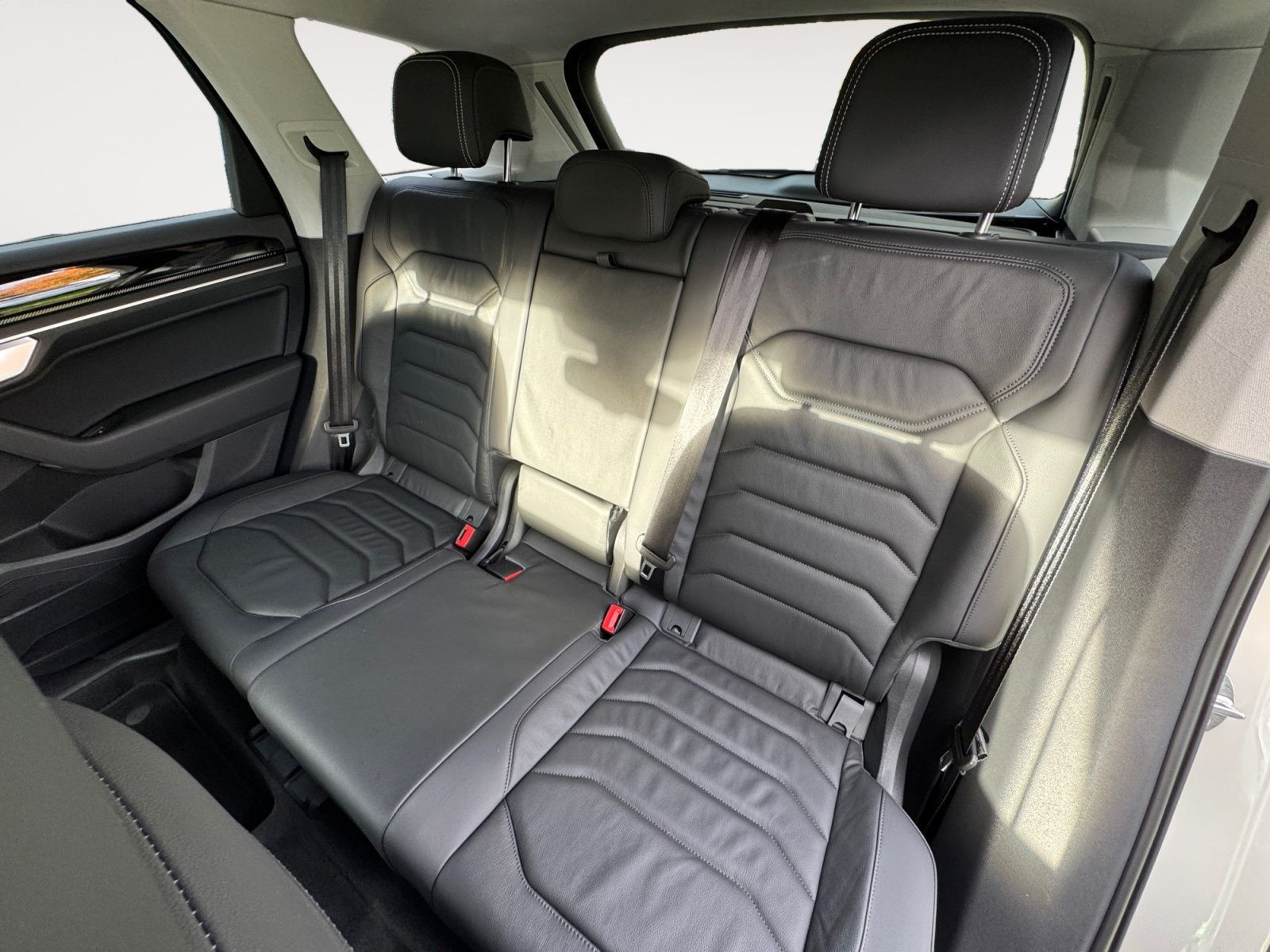 Volkswagen - Touareg_14