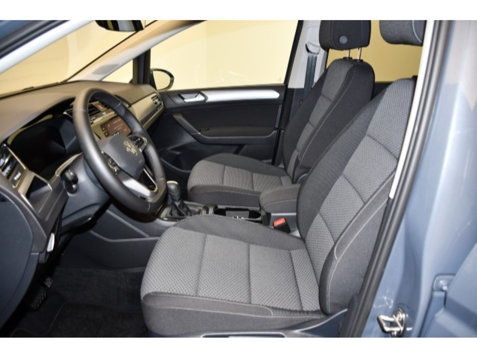 Volkswagen - Touran_3