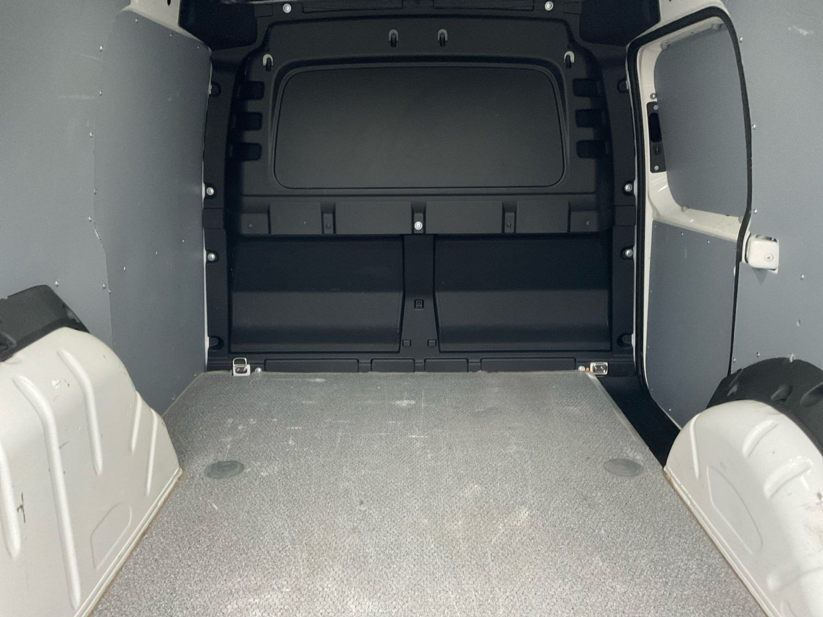 Volkswagen - {2373}_14