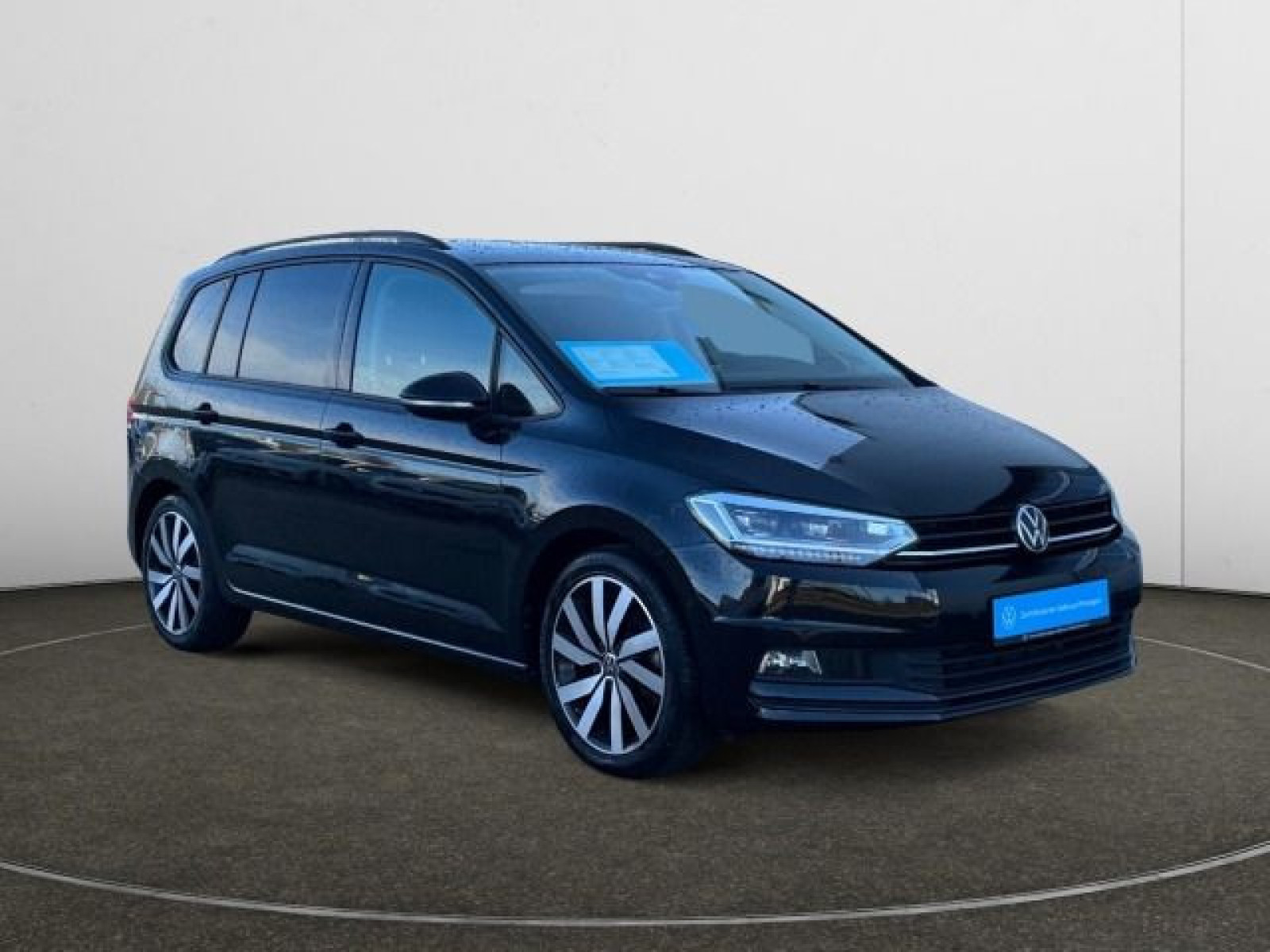 diagonal-frontansicht-aussen