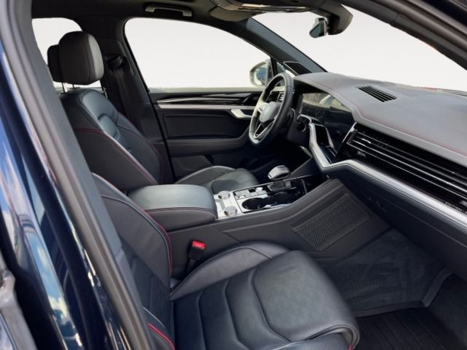Volkswagen - Touareg_15