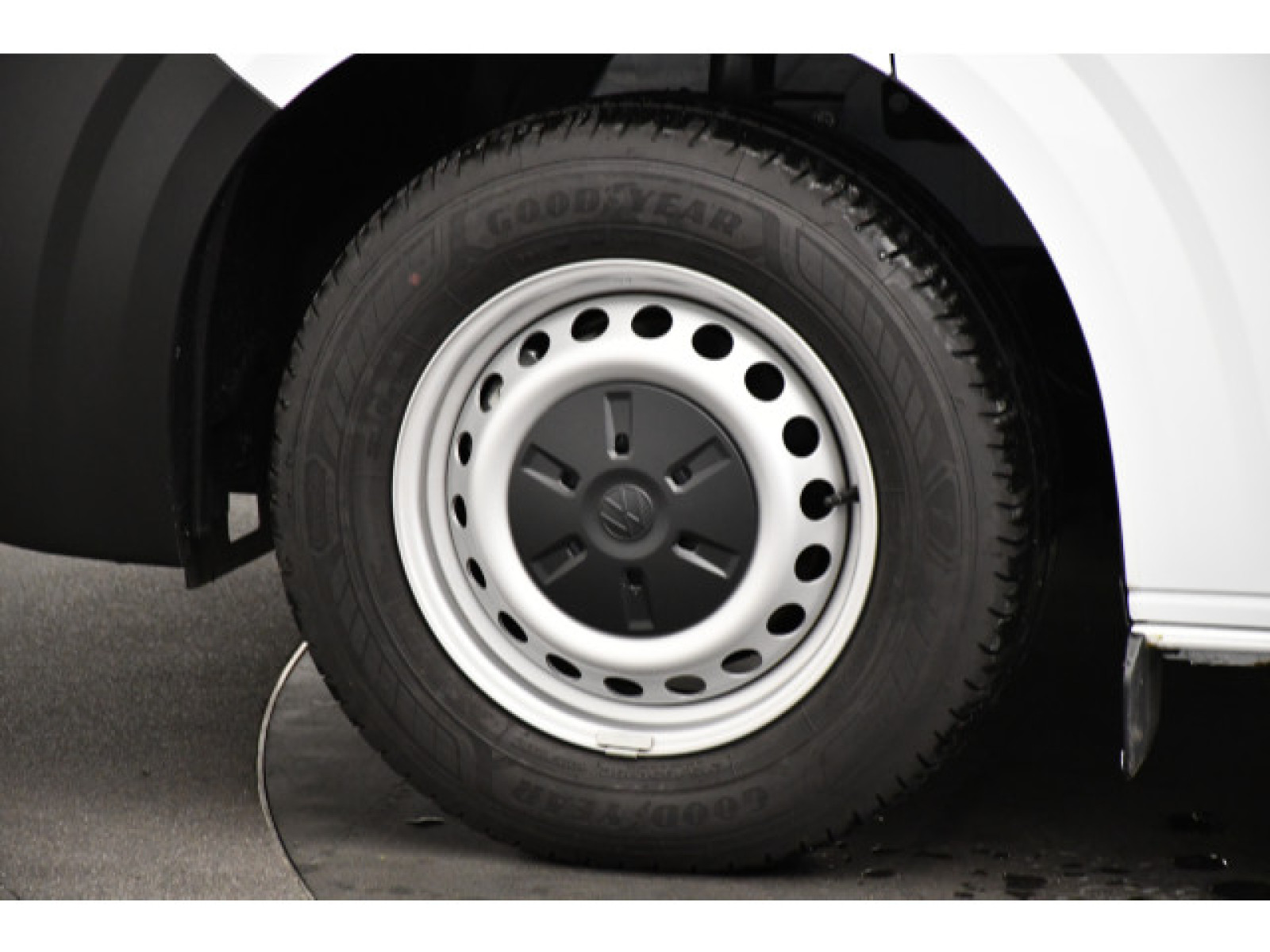 Volkswagen - New Transporter_16