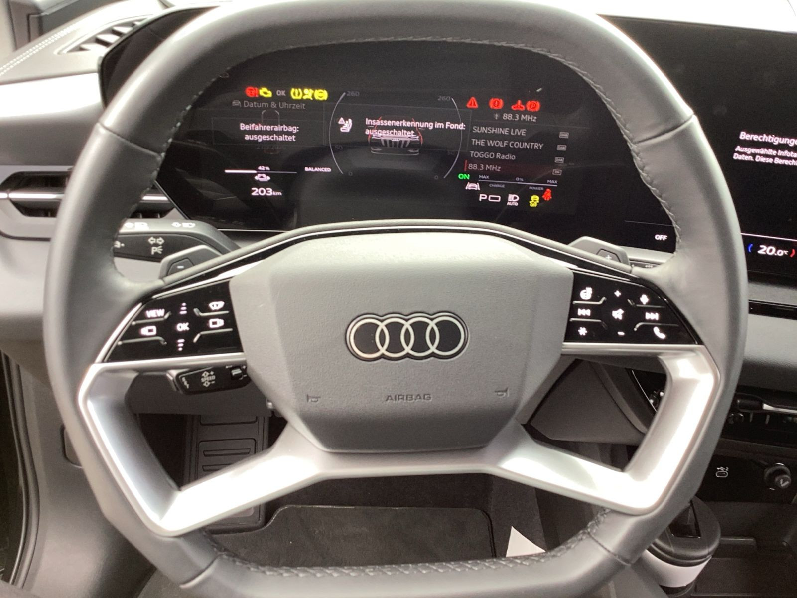 Audi - Q6 Sportback e-tron_11