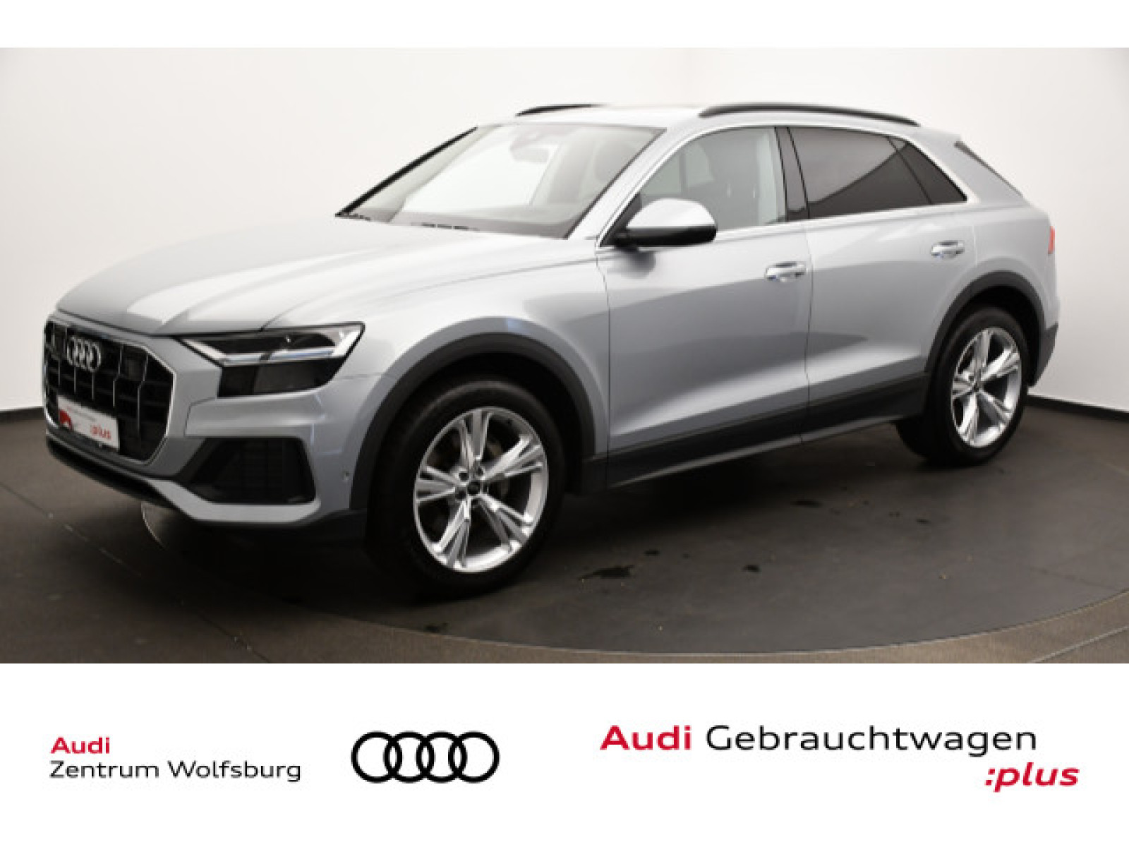 Audi - Q8_1