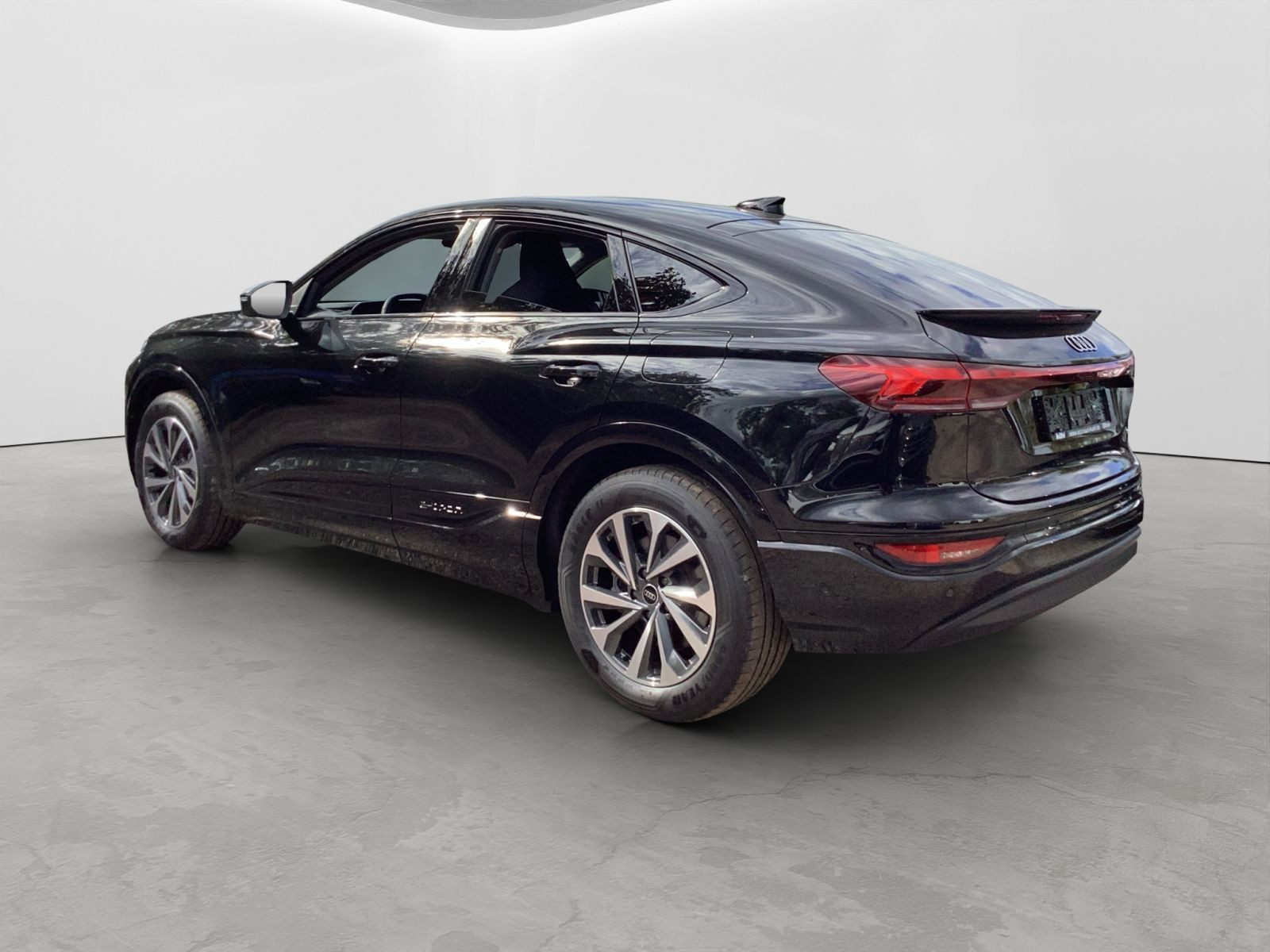 Audi - Q6 Sportback e-tron_4