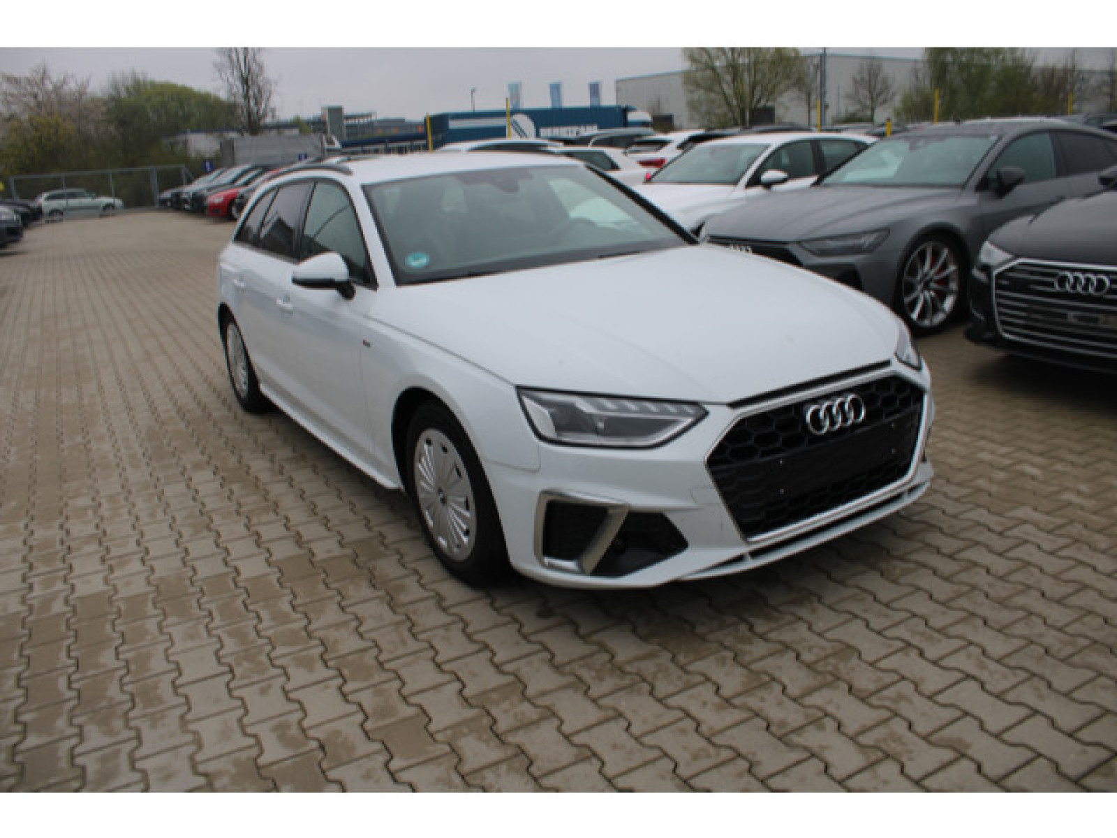 diagonal-frontansicht-aussen