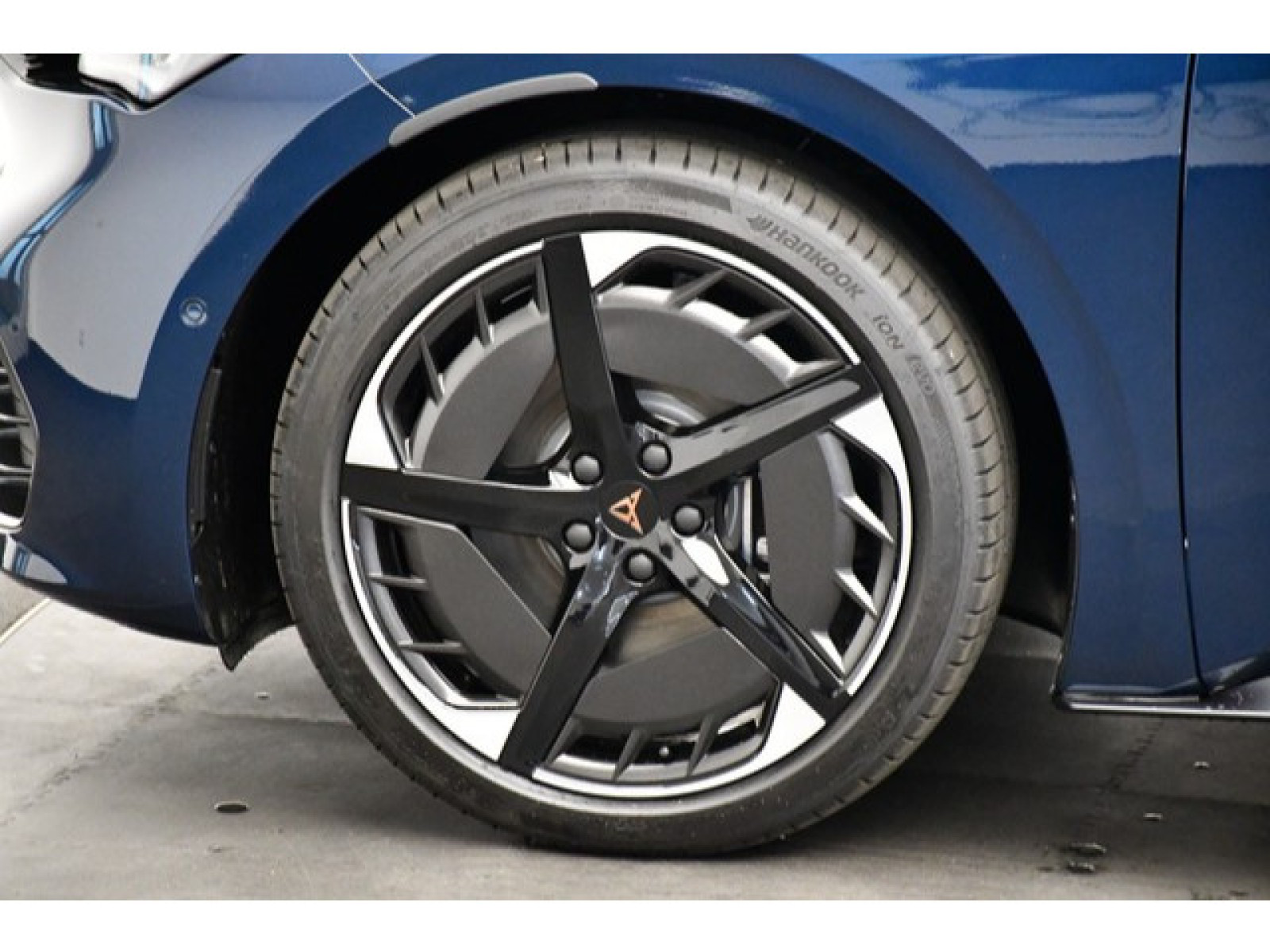 Cupra - Born_6