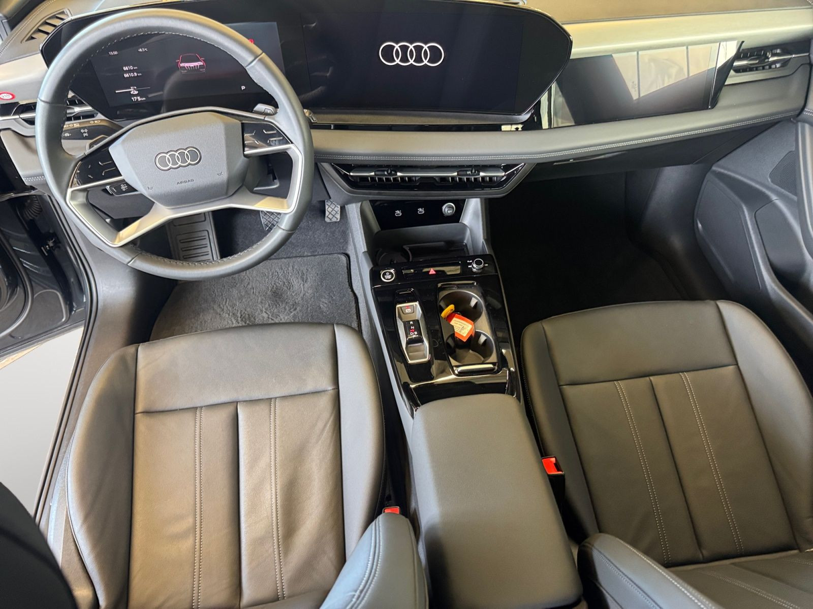 Audi - Q6 e-tron_12