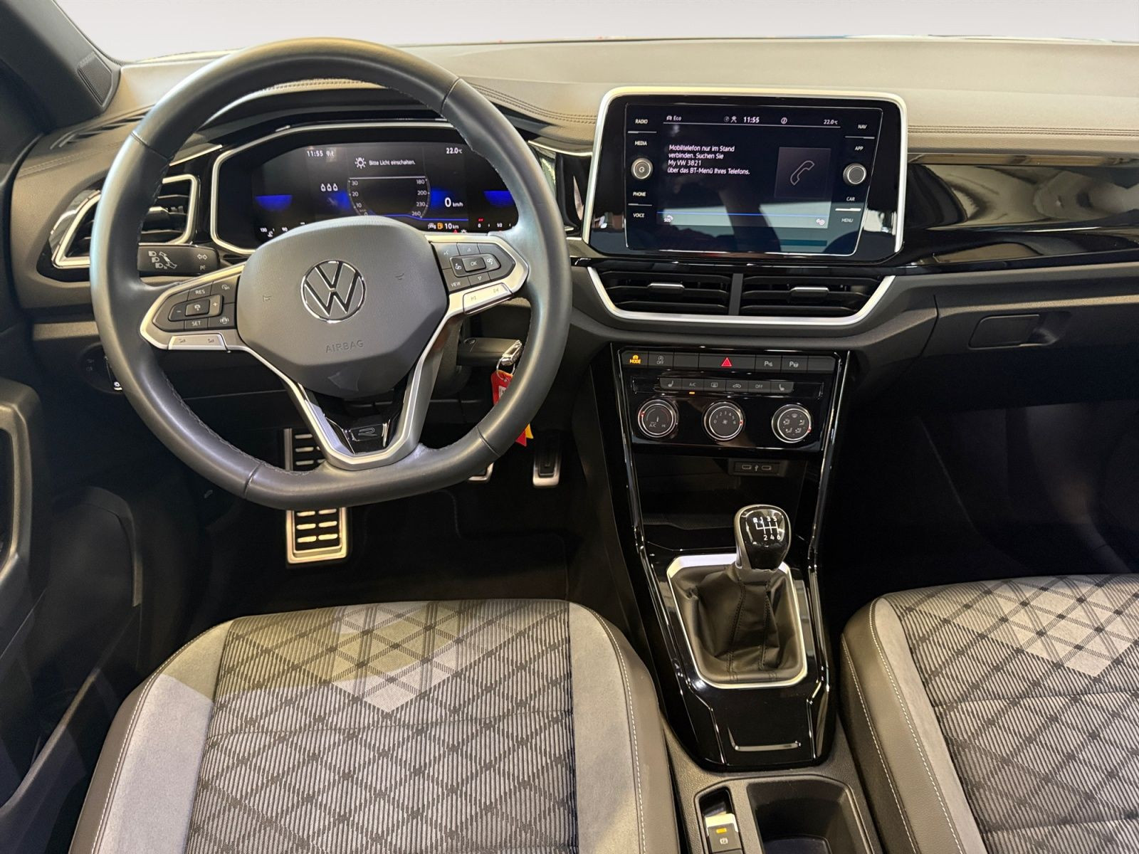 Volkswagen - T-Roc_11