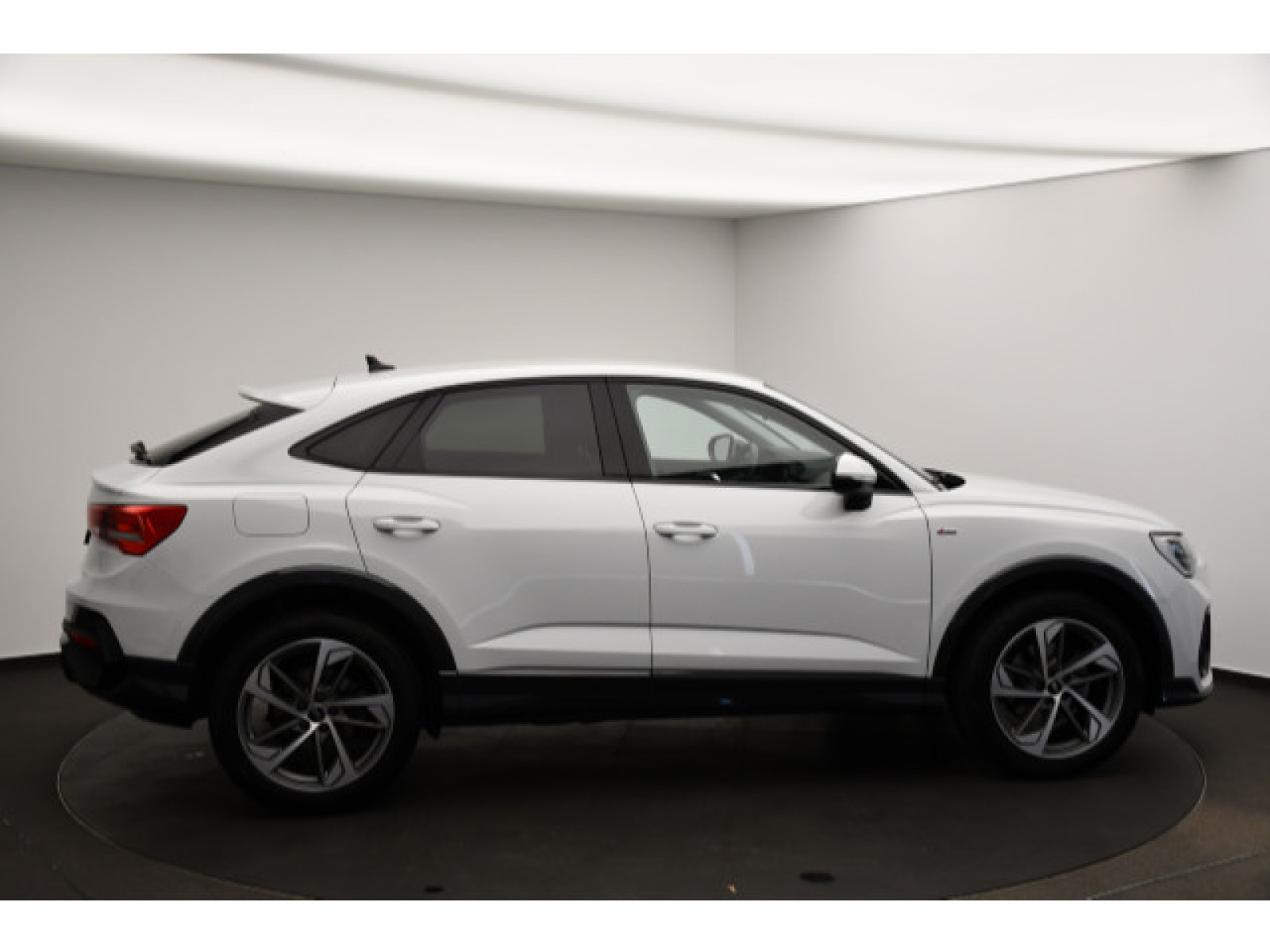 Audi - Q3 Sportback_19