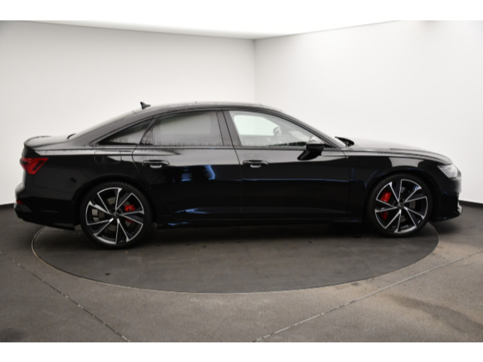 Audi - S6_19
