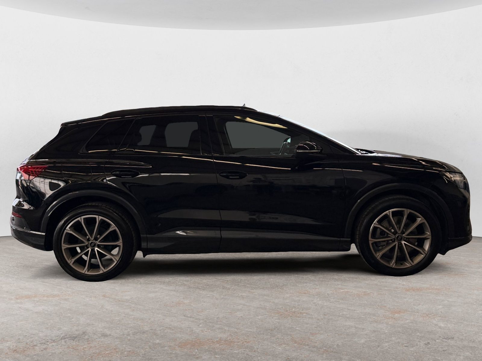 Audi - Q4 e-tron_8