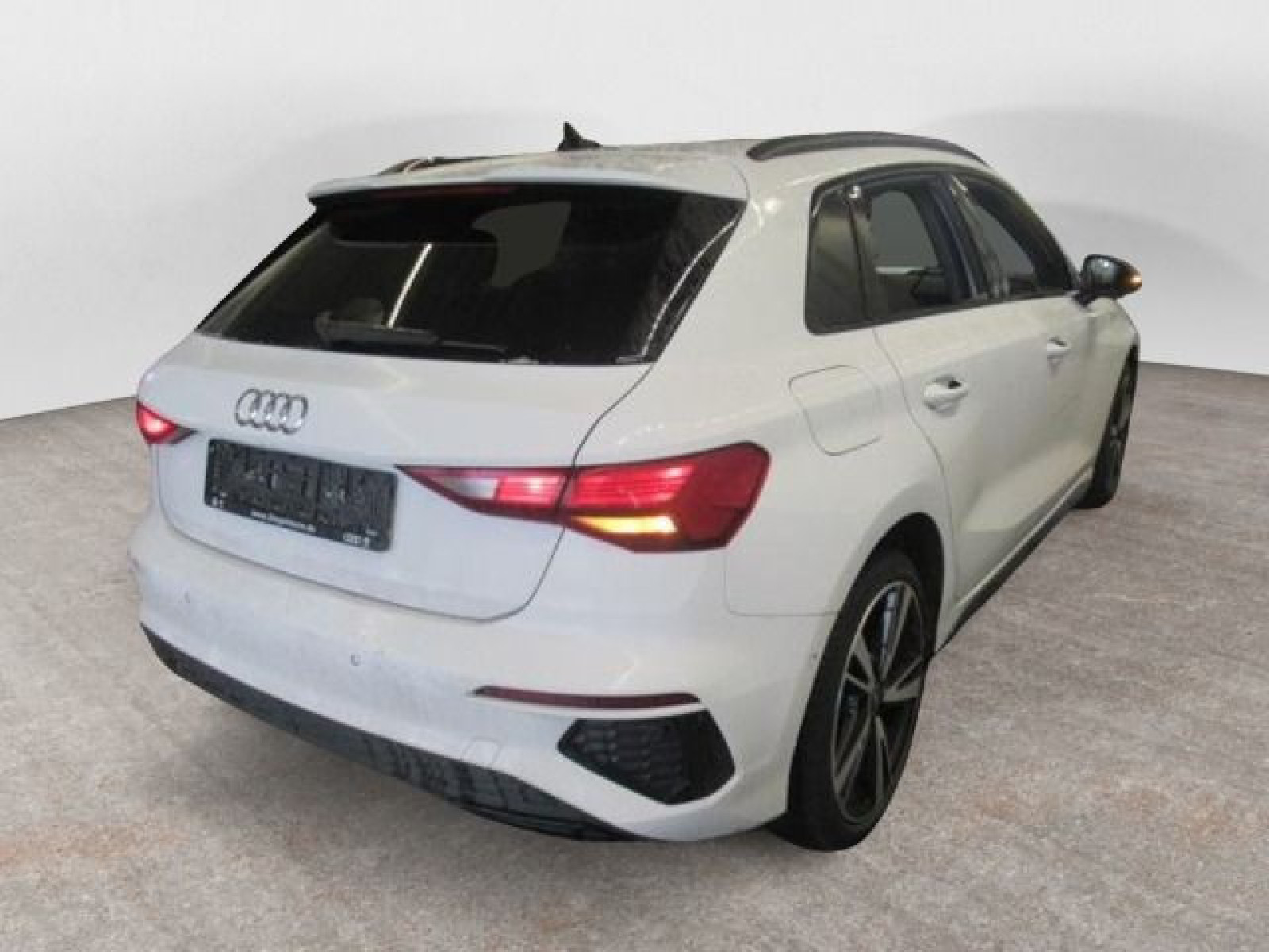 diagonalansicht-hinten-aussen