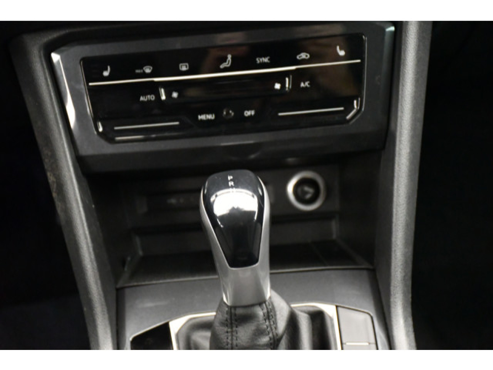 Volkswagen - Tiguan_6