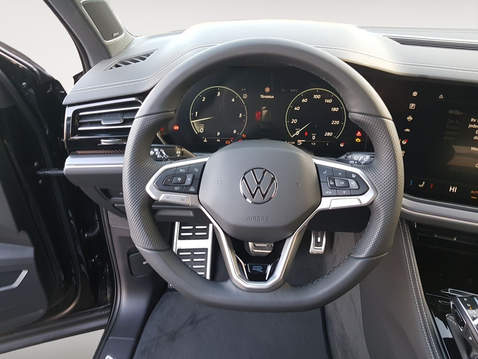 Volkswagen - Touareg_13