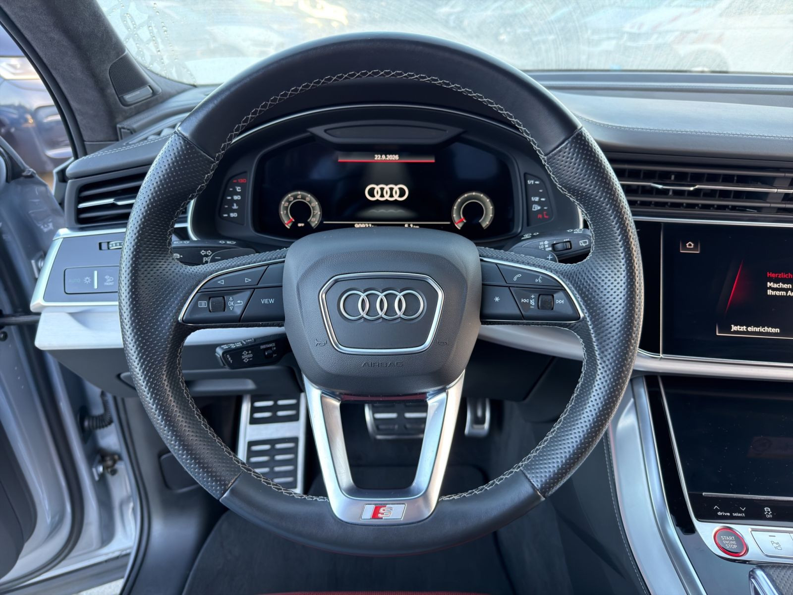 Audi - SQ7_11