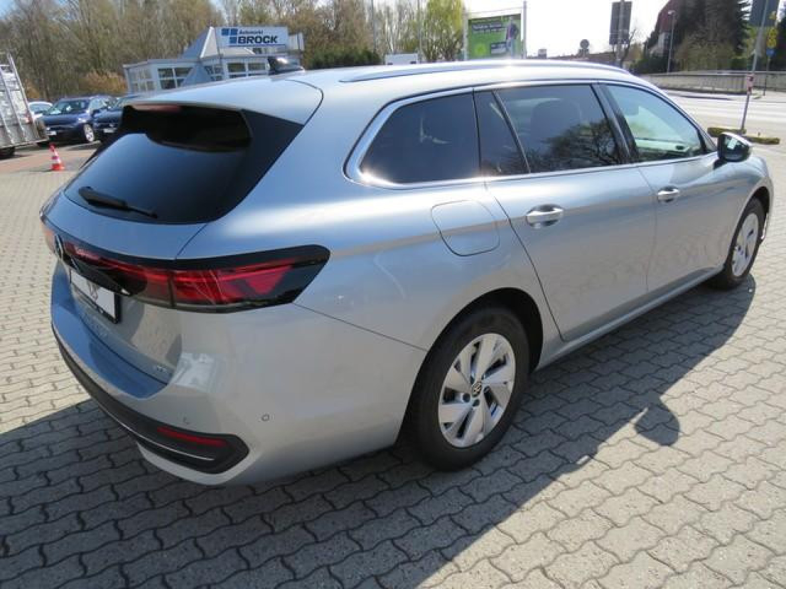 Volkswagen - Passat Variant_5