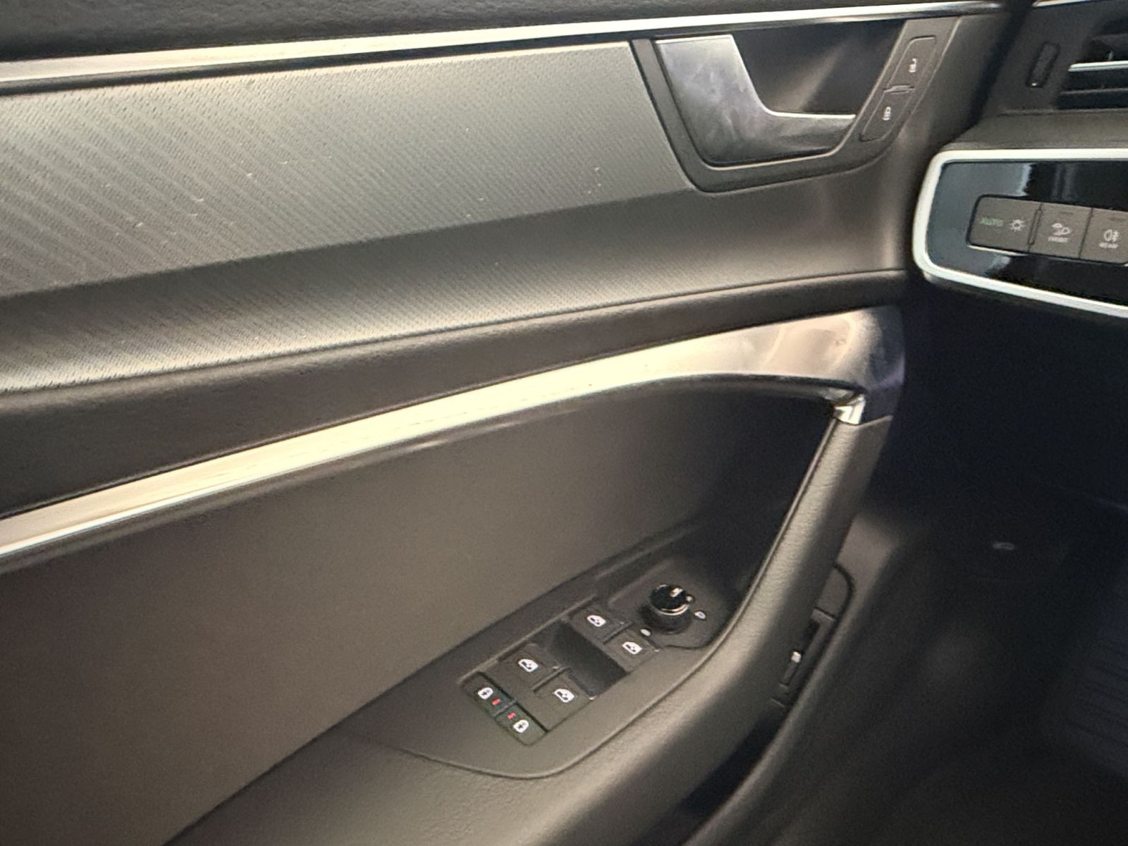 Audi - A6 Avant_14