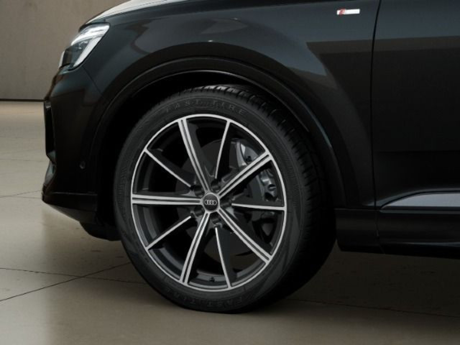 Audi - Q7_7