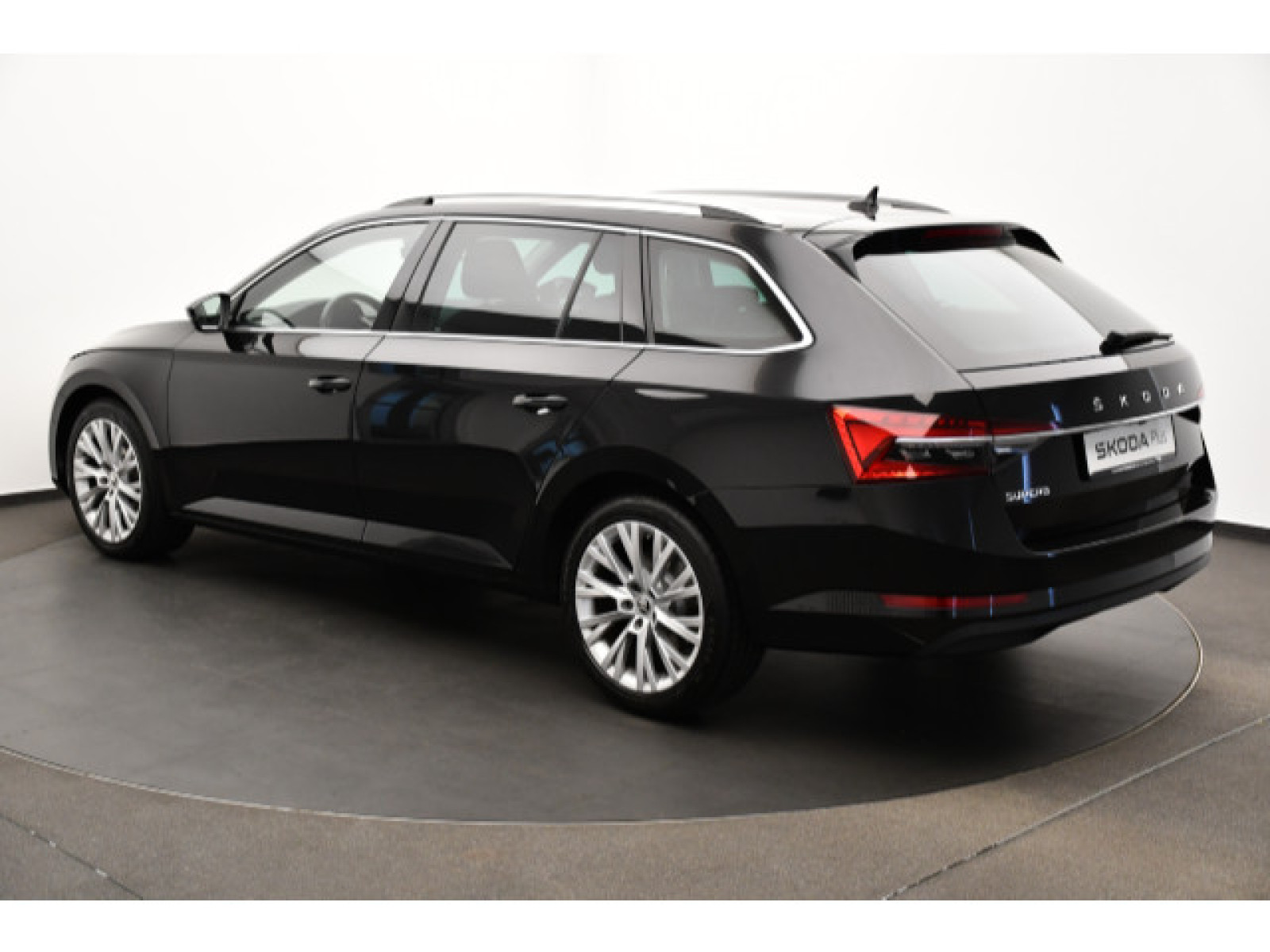 diagonalansicht-hinten-aussen