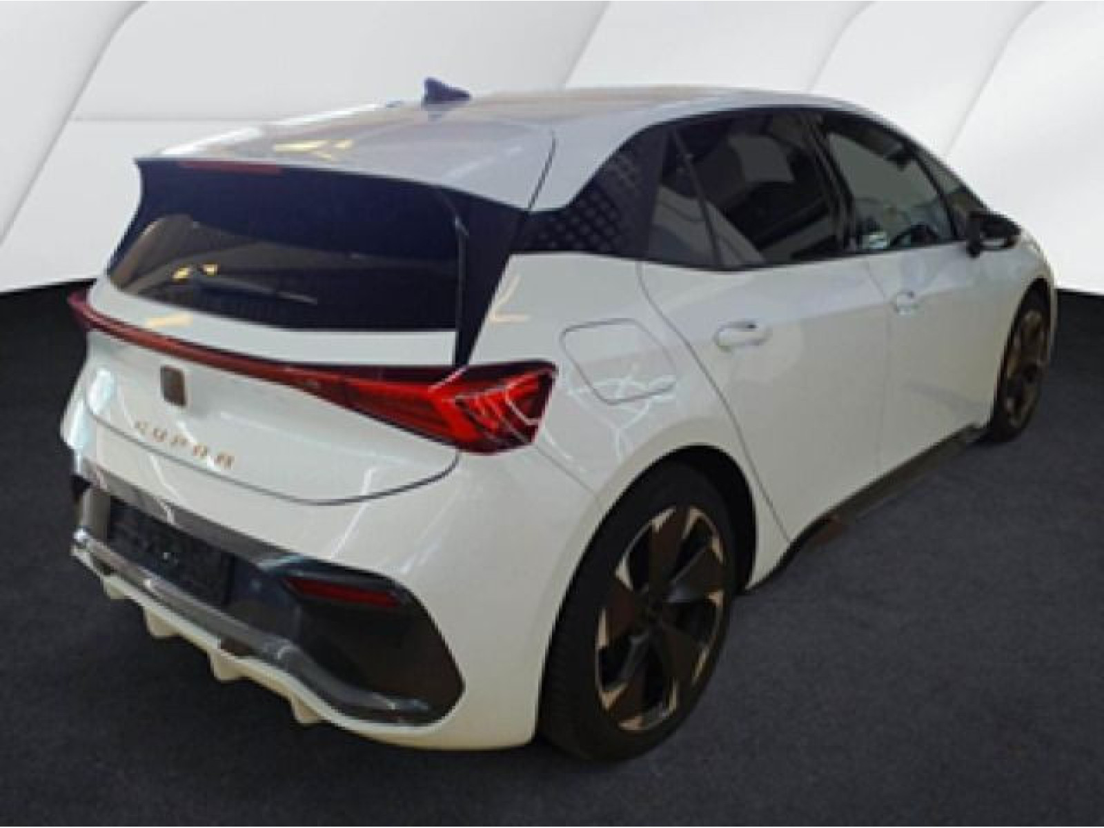 Cupra - Born_3