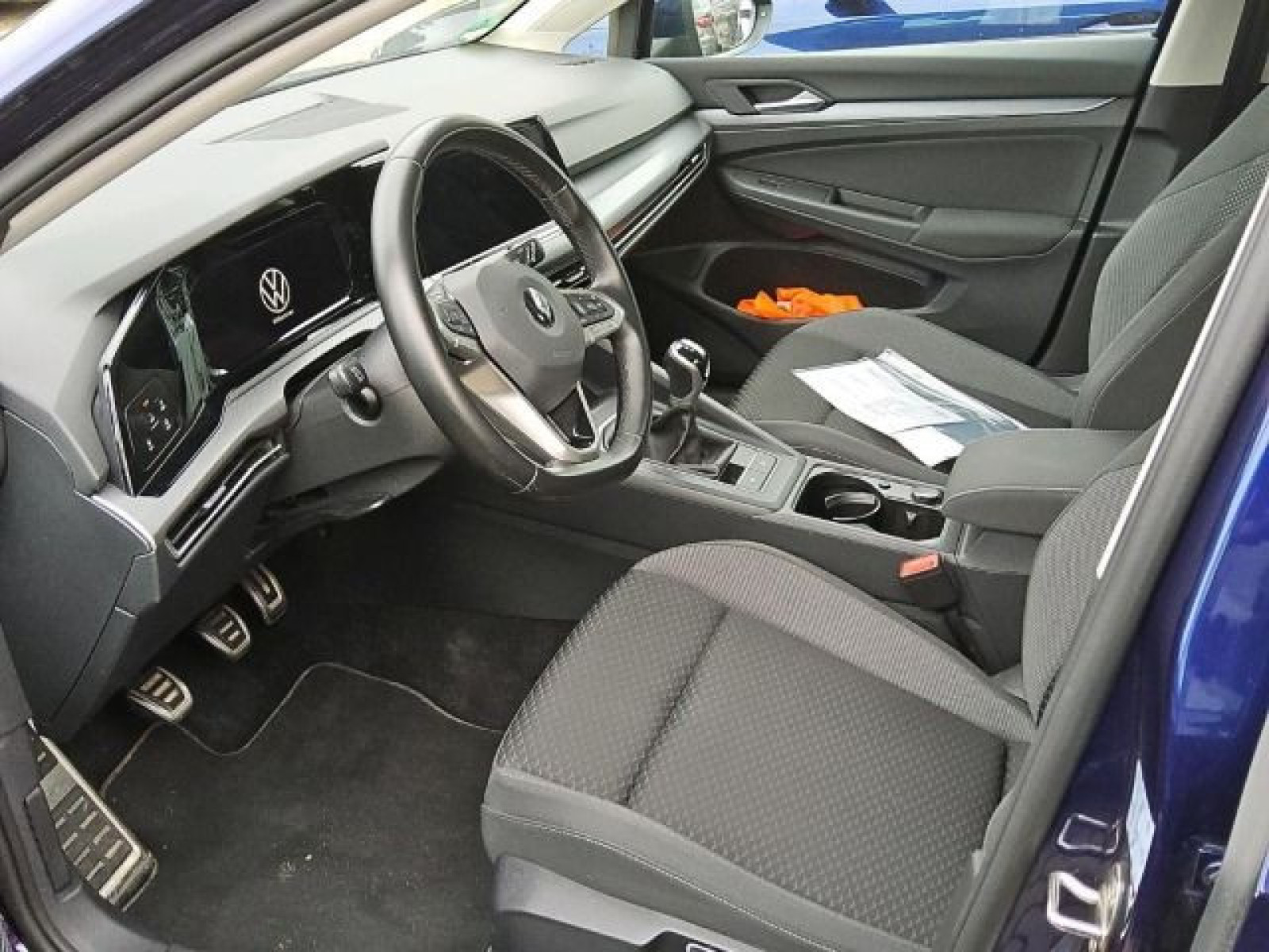 Volkswagen - Golf_6