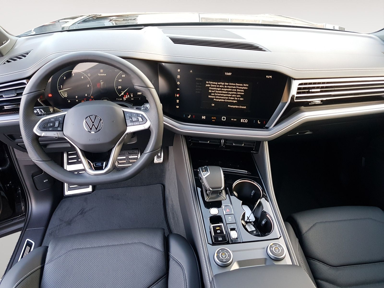 Volkswagen - Touareg_11
