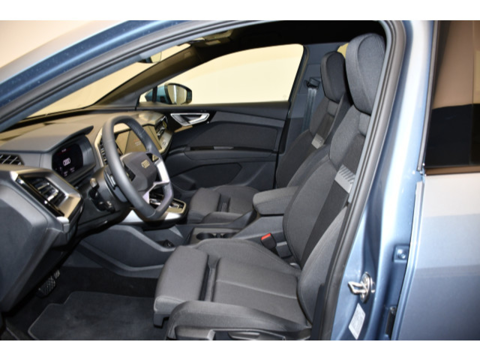 Audi - Q4 e-tron_6