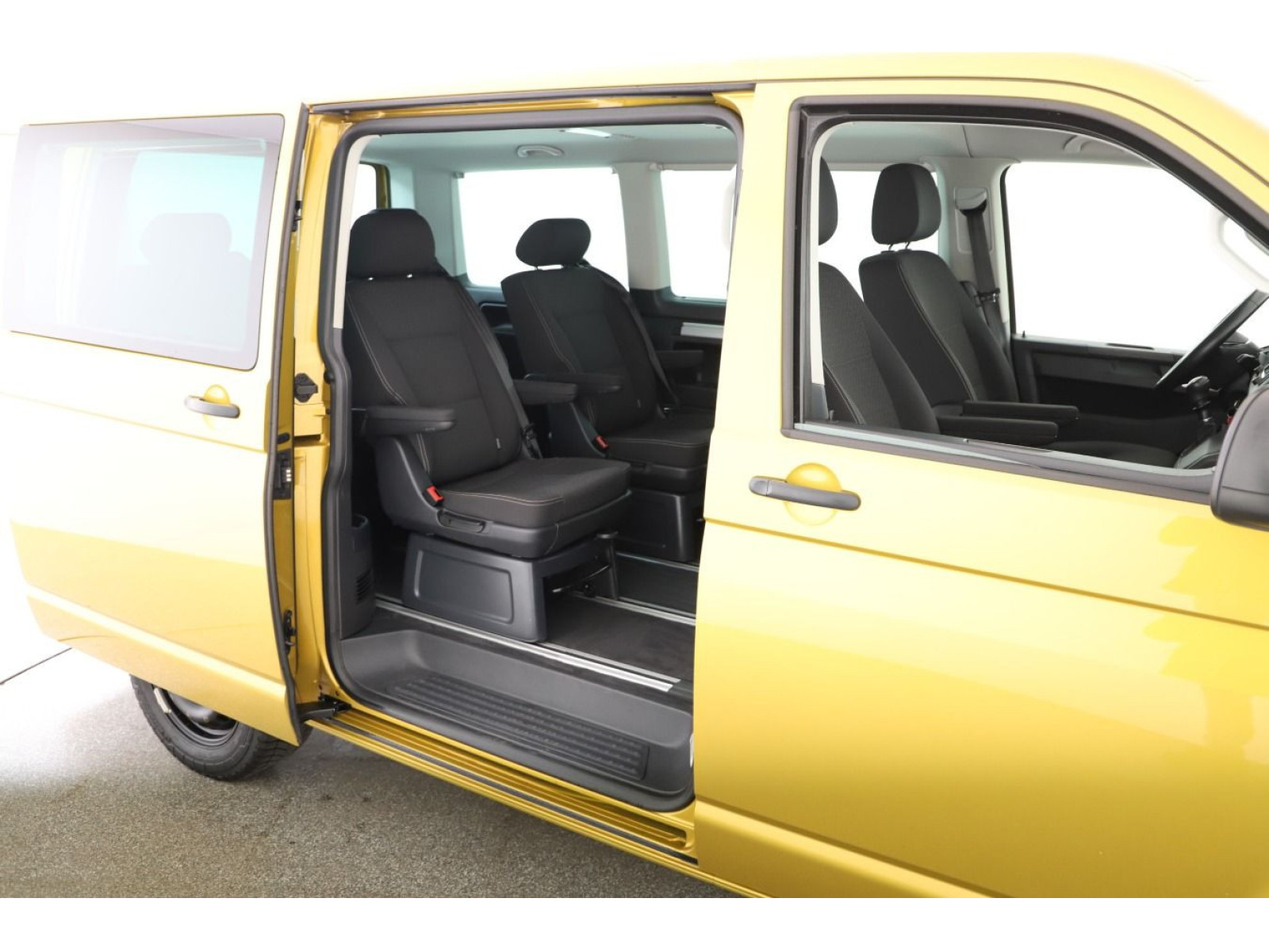 Volkswagen - T6 Multivan_6