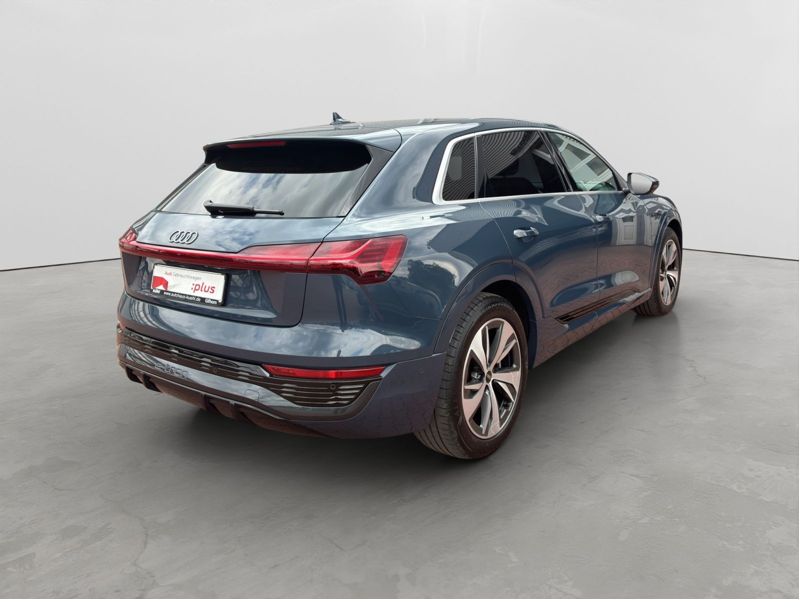 Audi - Q8 e-tron_5