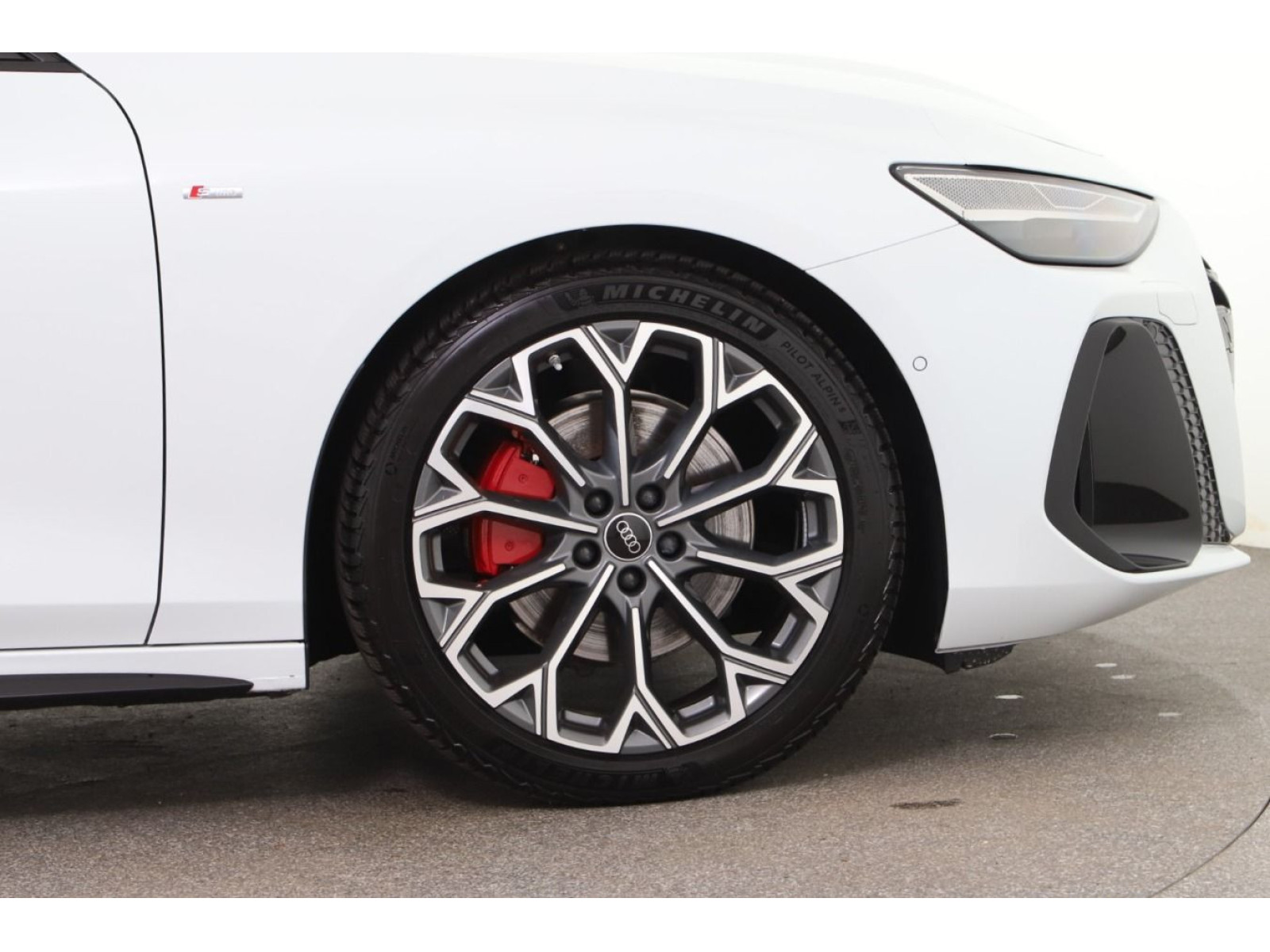 Audi - A6 Avant_4