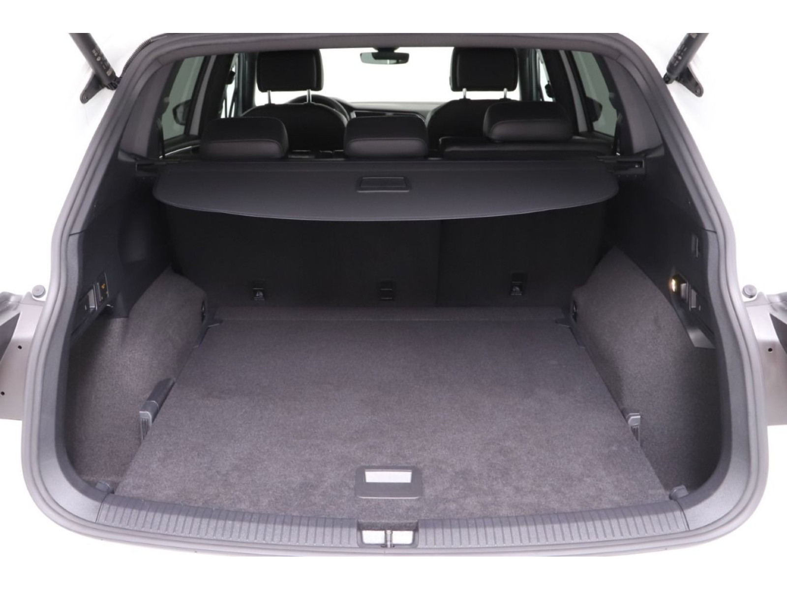 Volkswagen - Tiguan Allspace_14