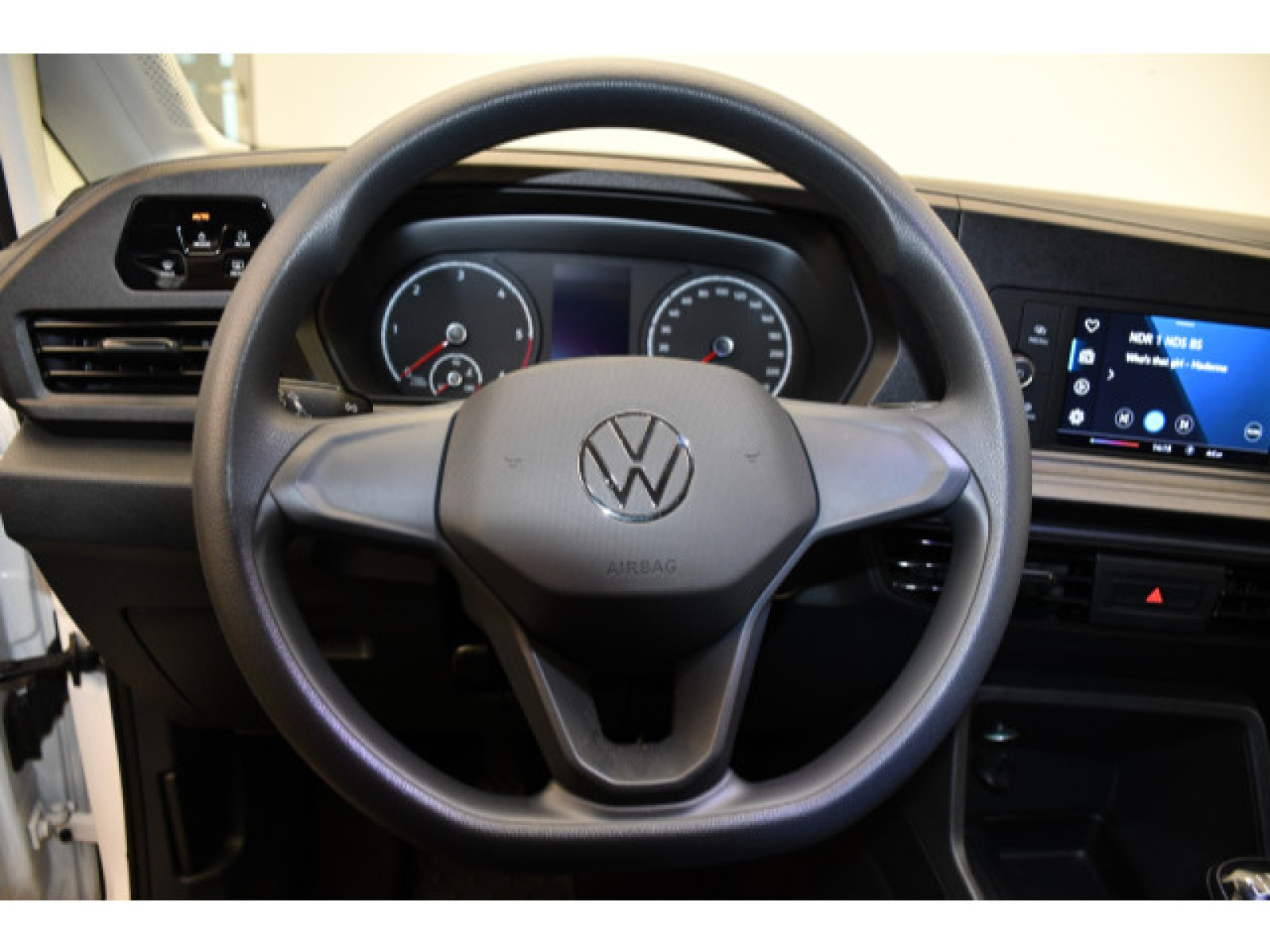 Volkswagen - Caddy_6