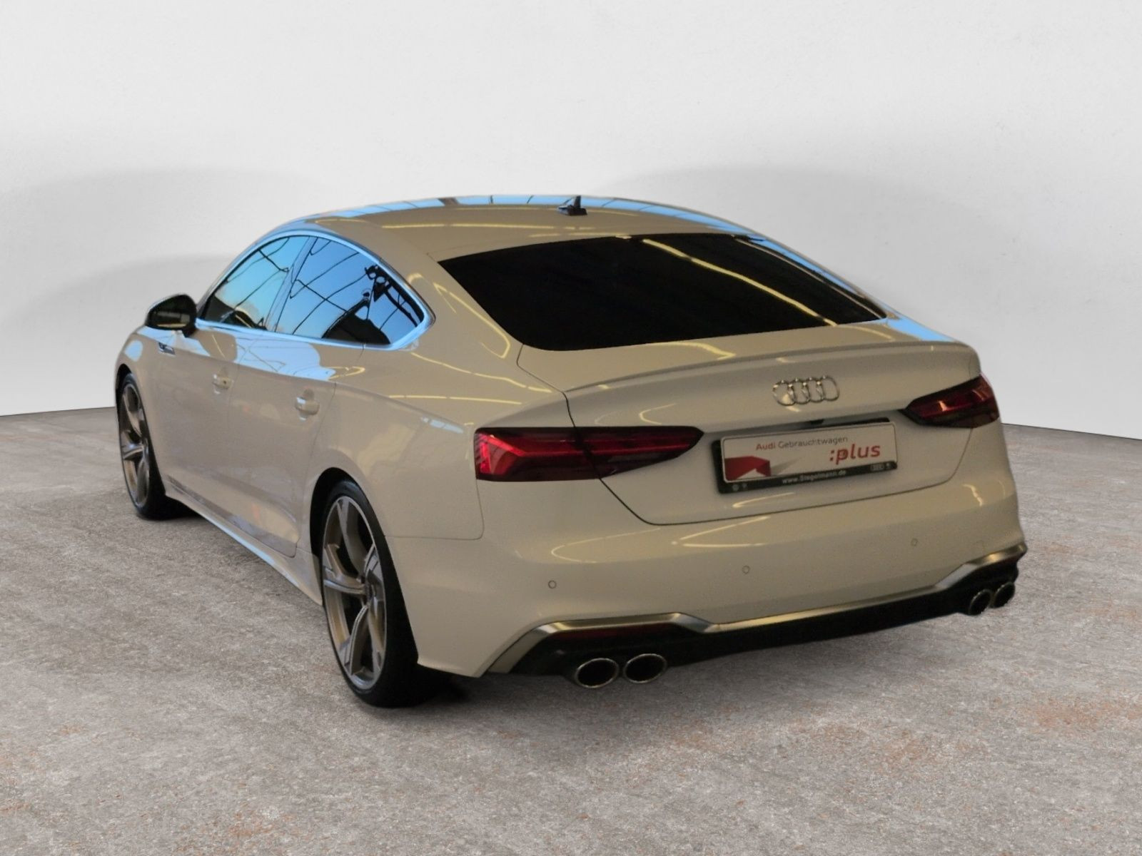 Audi - S5_4