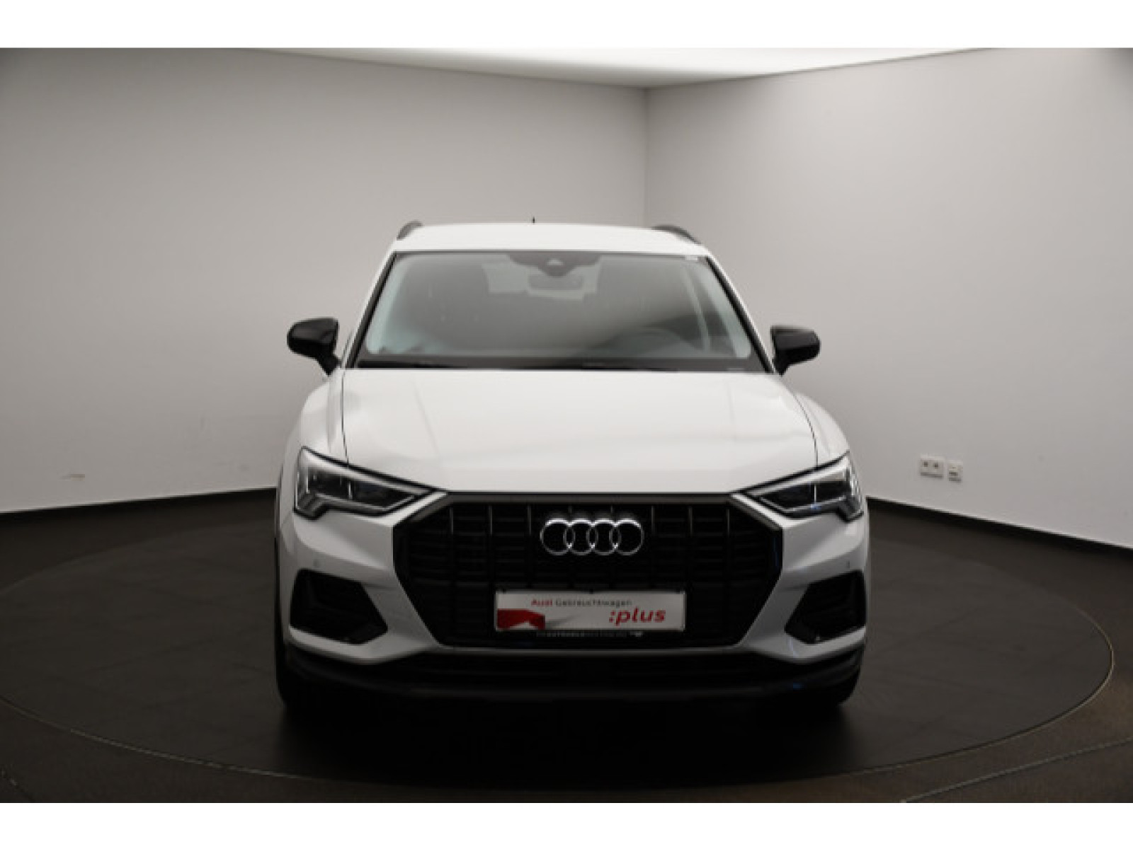 Audi - Q3_20