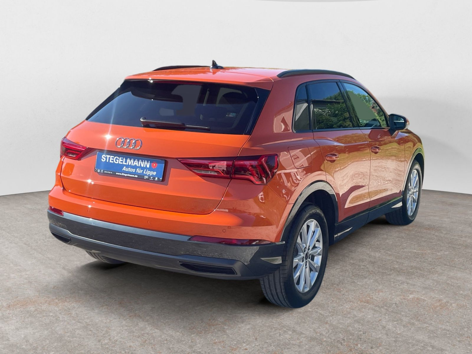 Audi - Q3_7