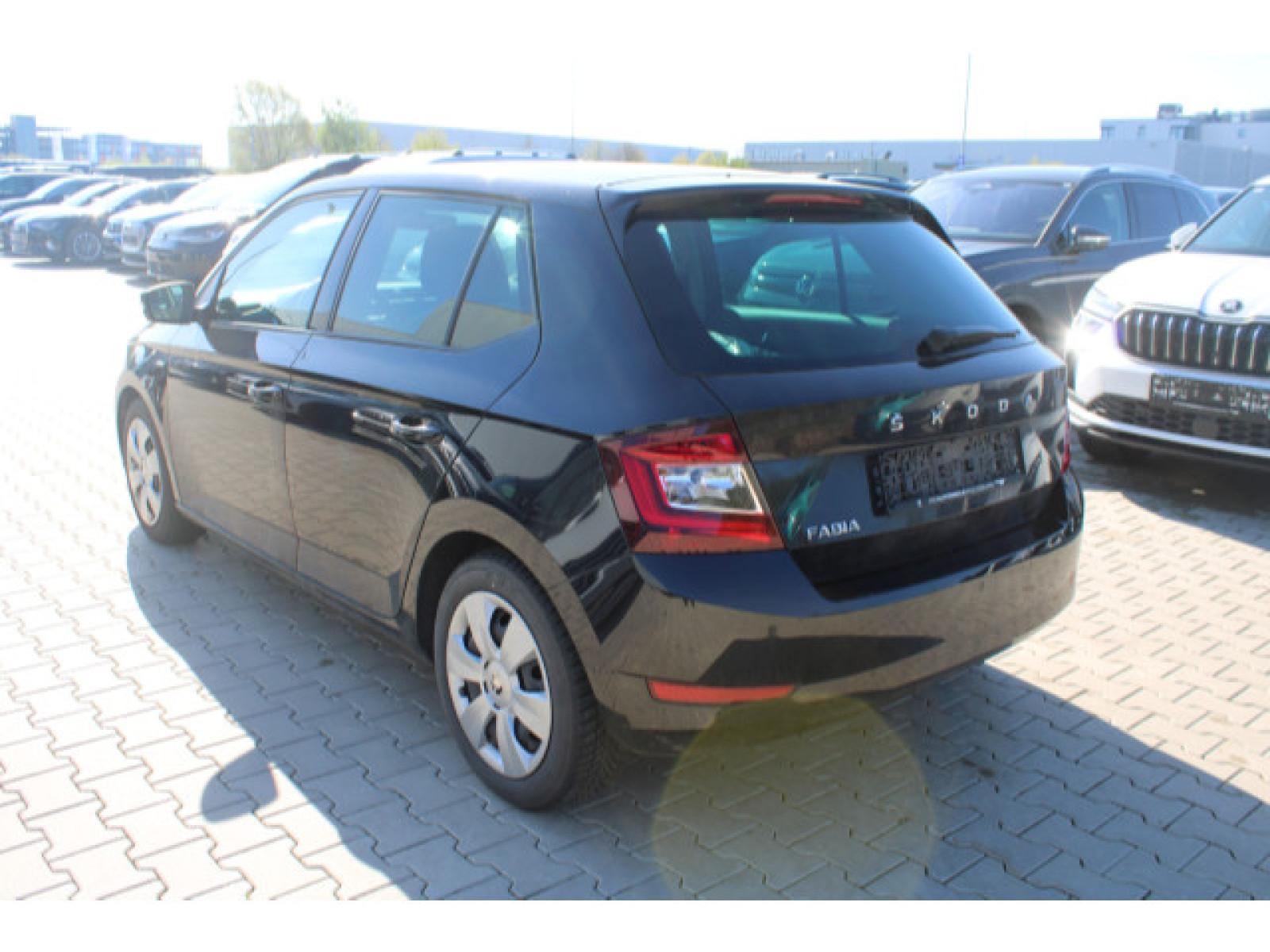 diagonalansicht-hinten-aussen