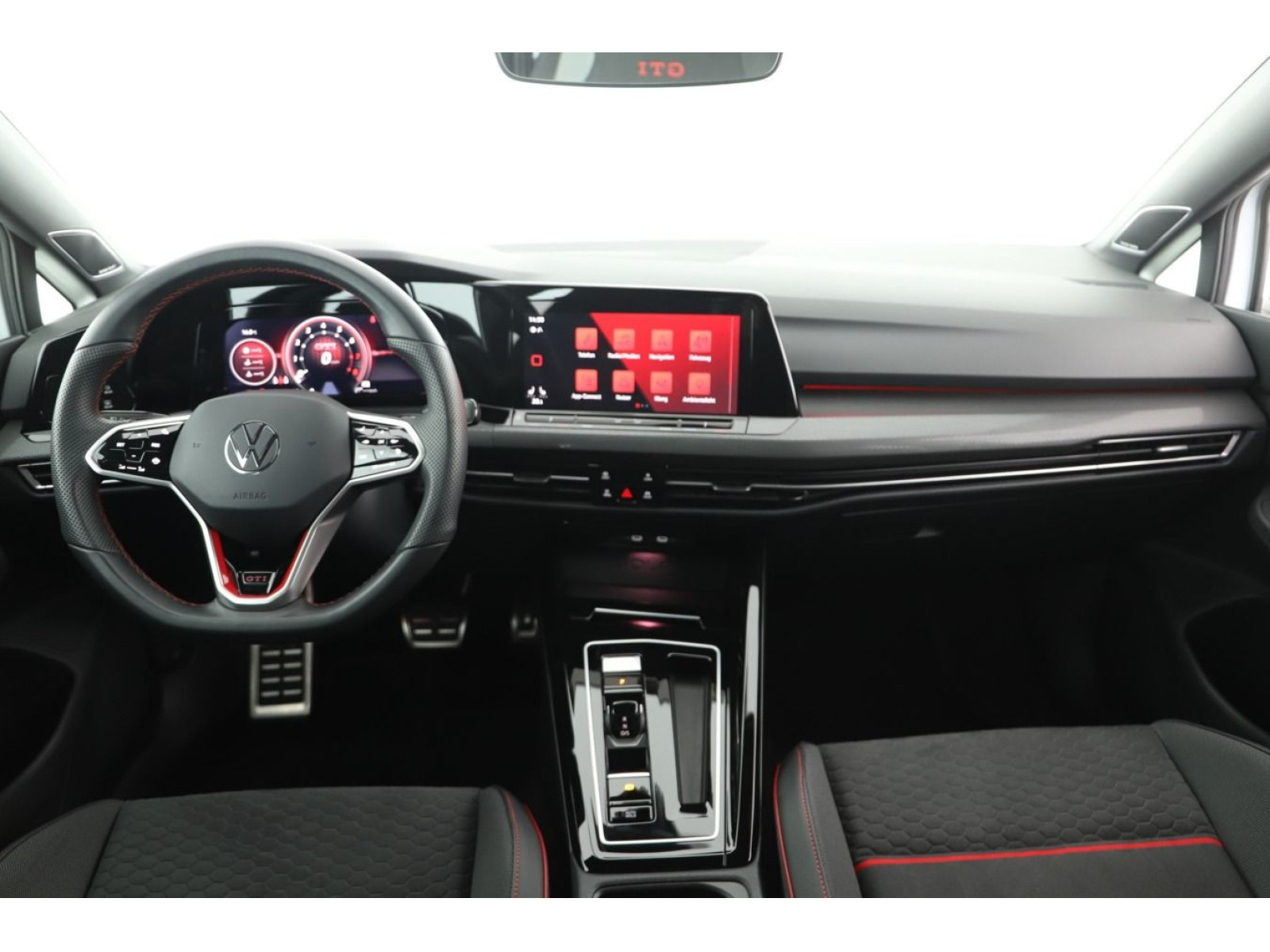 Volkswagen - Golf GTI_9